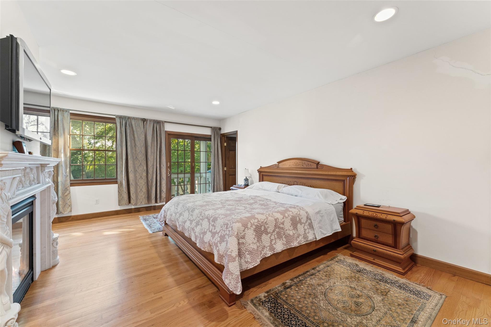 12 Hewitt Avenue, Bronxville, NY 10708