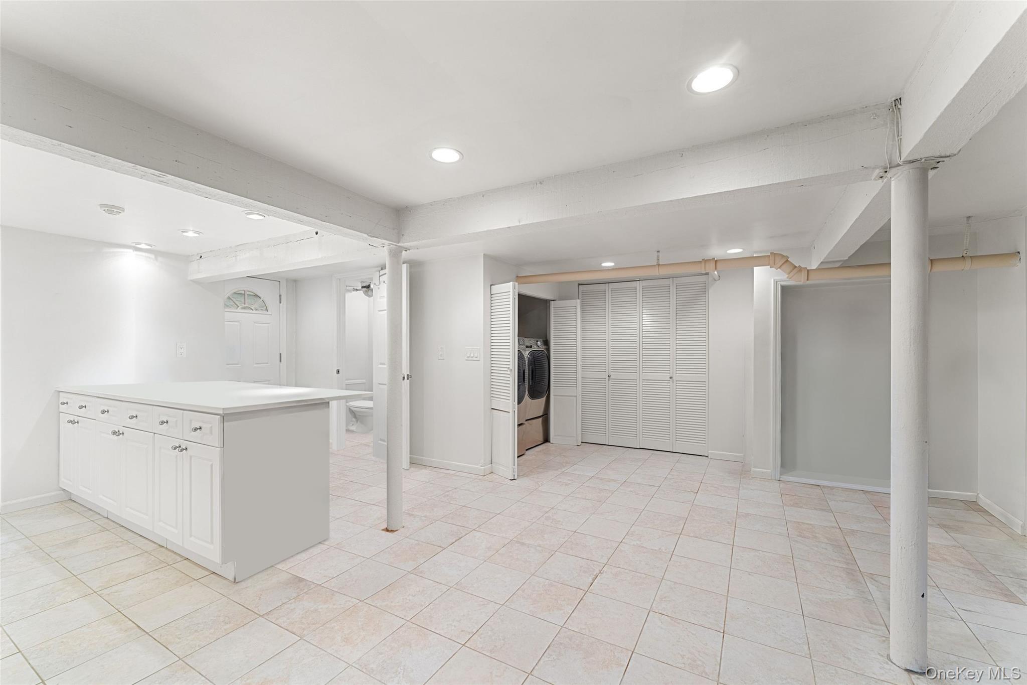 12 Hewitt Avenue, Bronxville, NY 10708