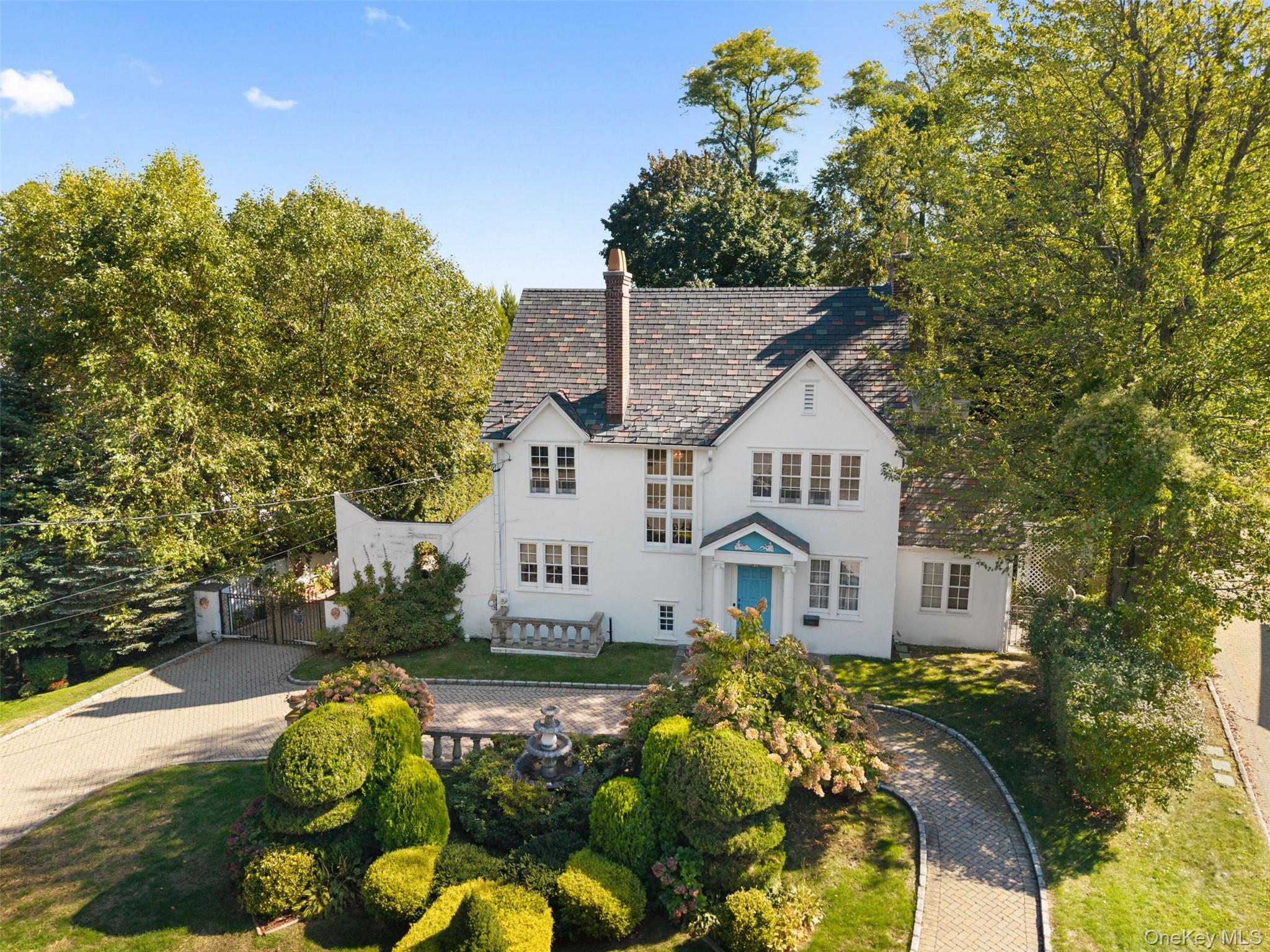 12 Hewitt Avenue, Bronxville, NY 10708