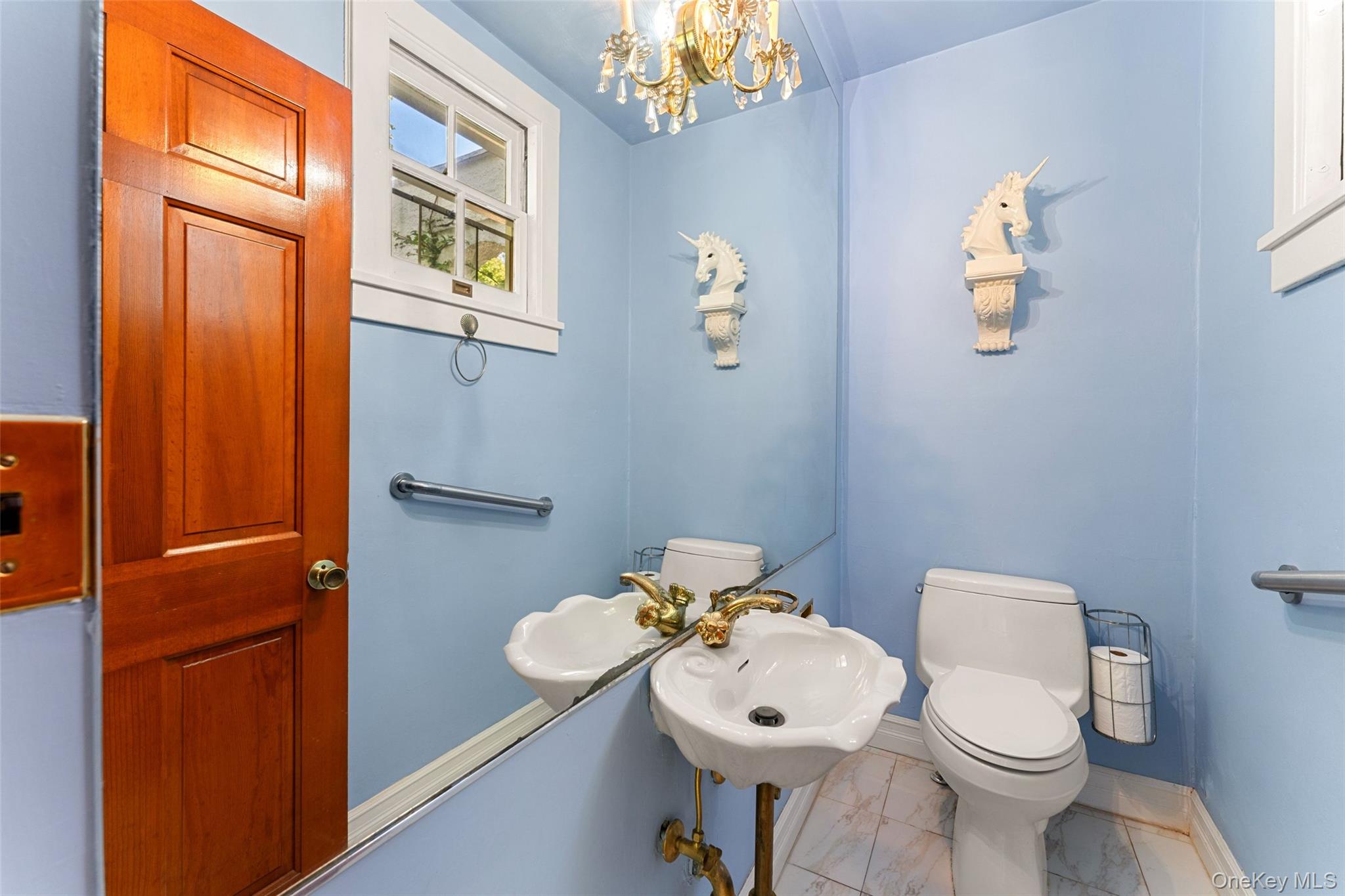 12 Hewitt Avenue, Bronxville, NY 10708