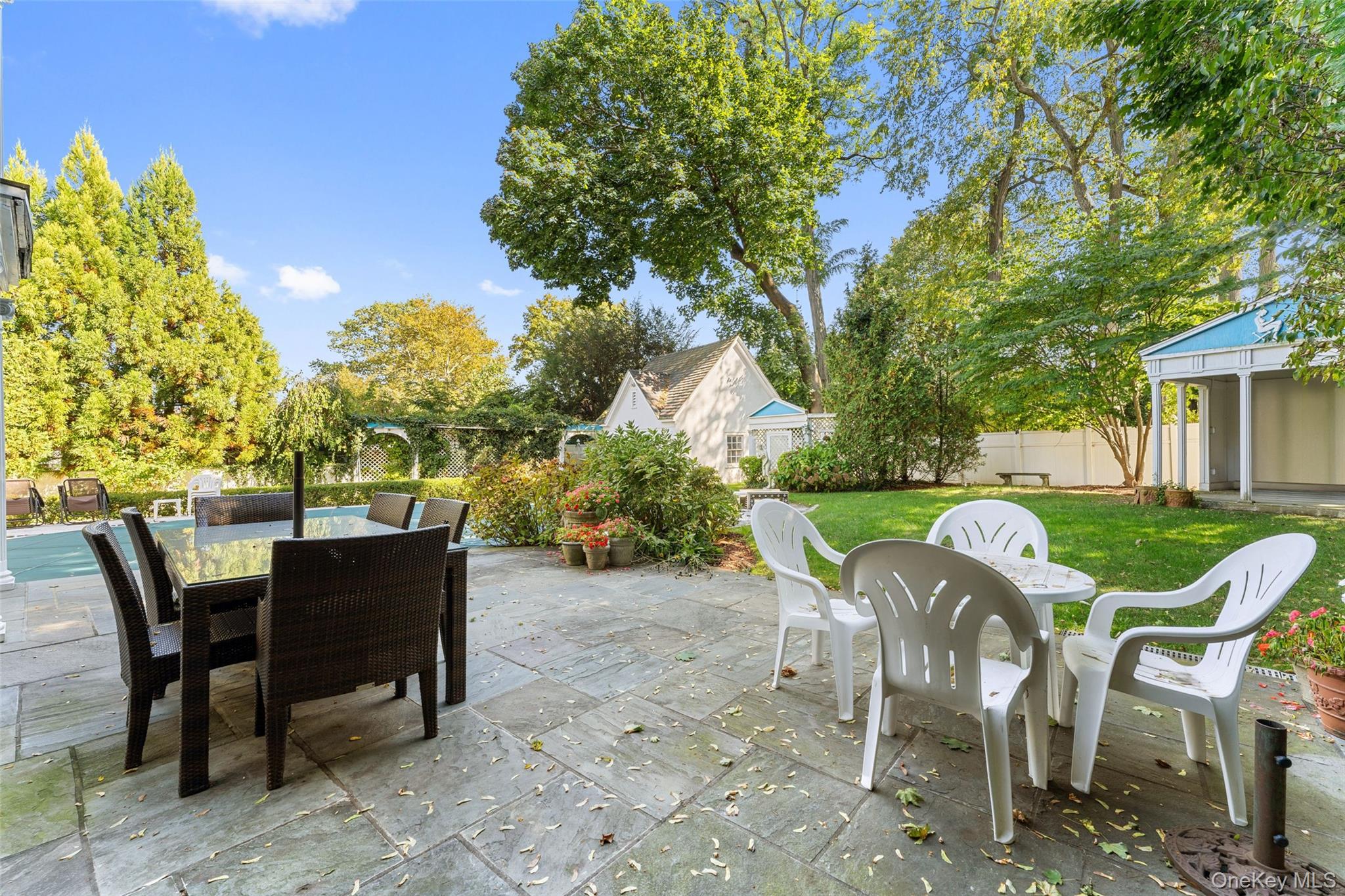 12 Hewitt Avenue, Bronxville, NY 10708