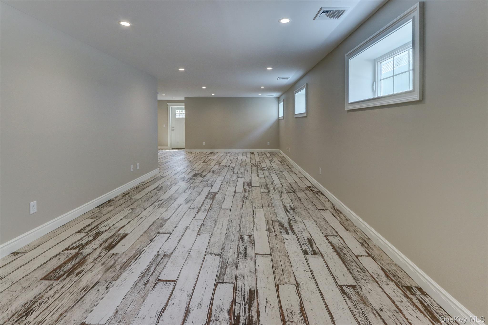 538 W Walnut Street, Long Beach, NY 11561