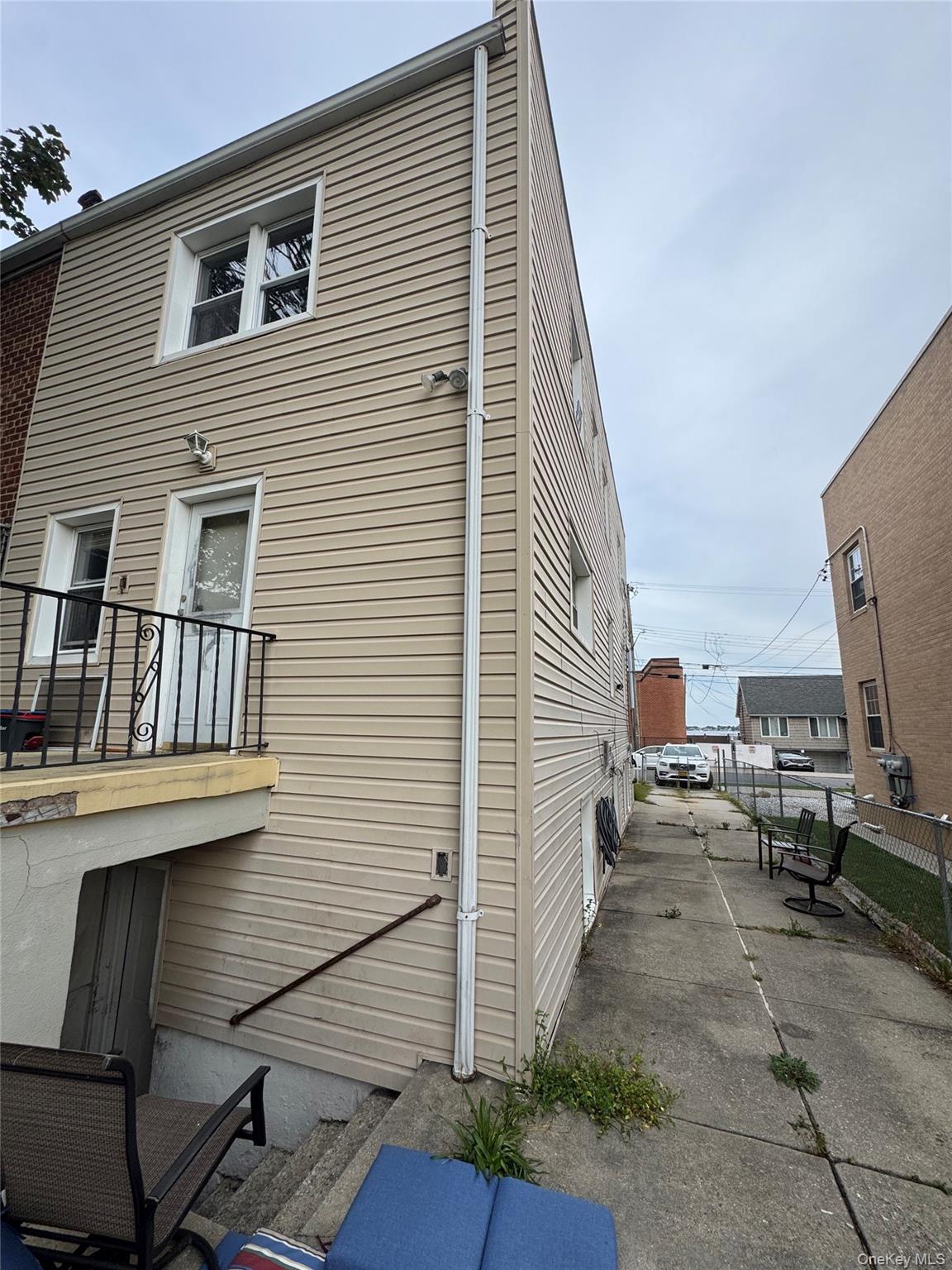 727 Clarence Avenue, Bronx, NY 10465