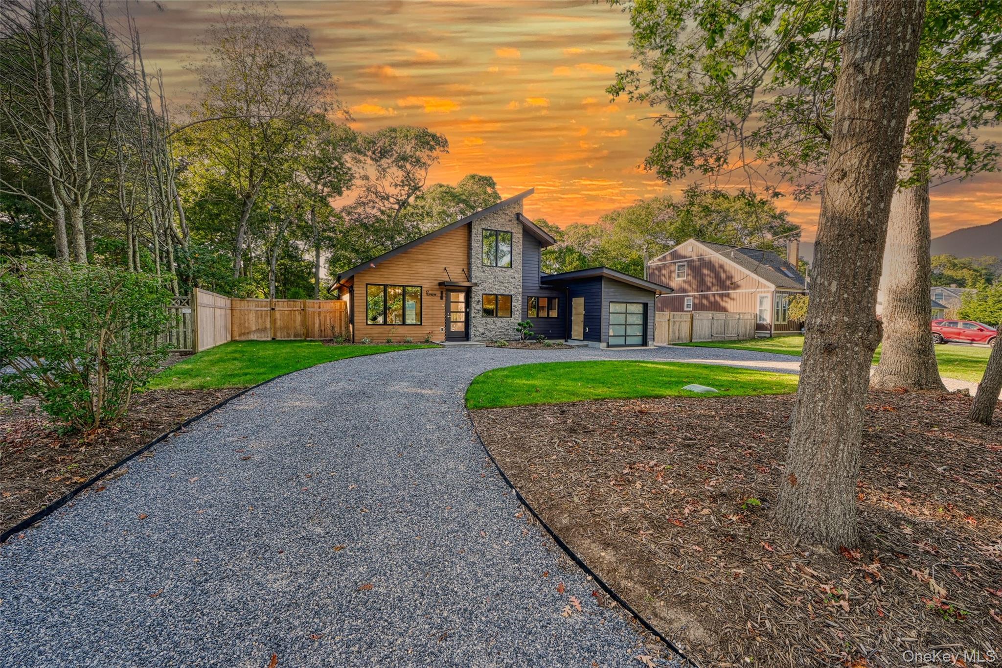 17 Heather Drive, Remsenburg, NY 11960