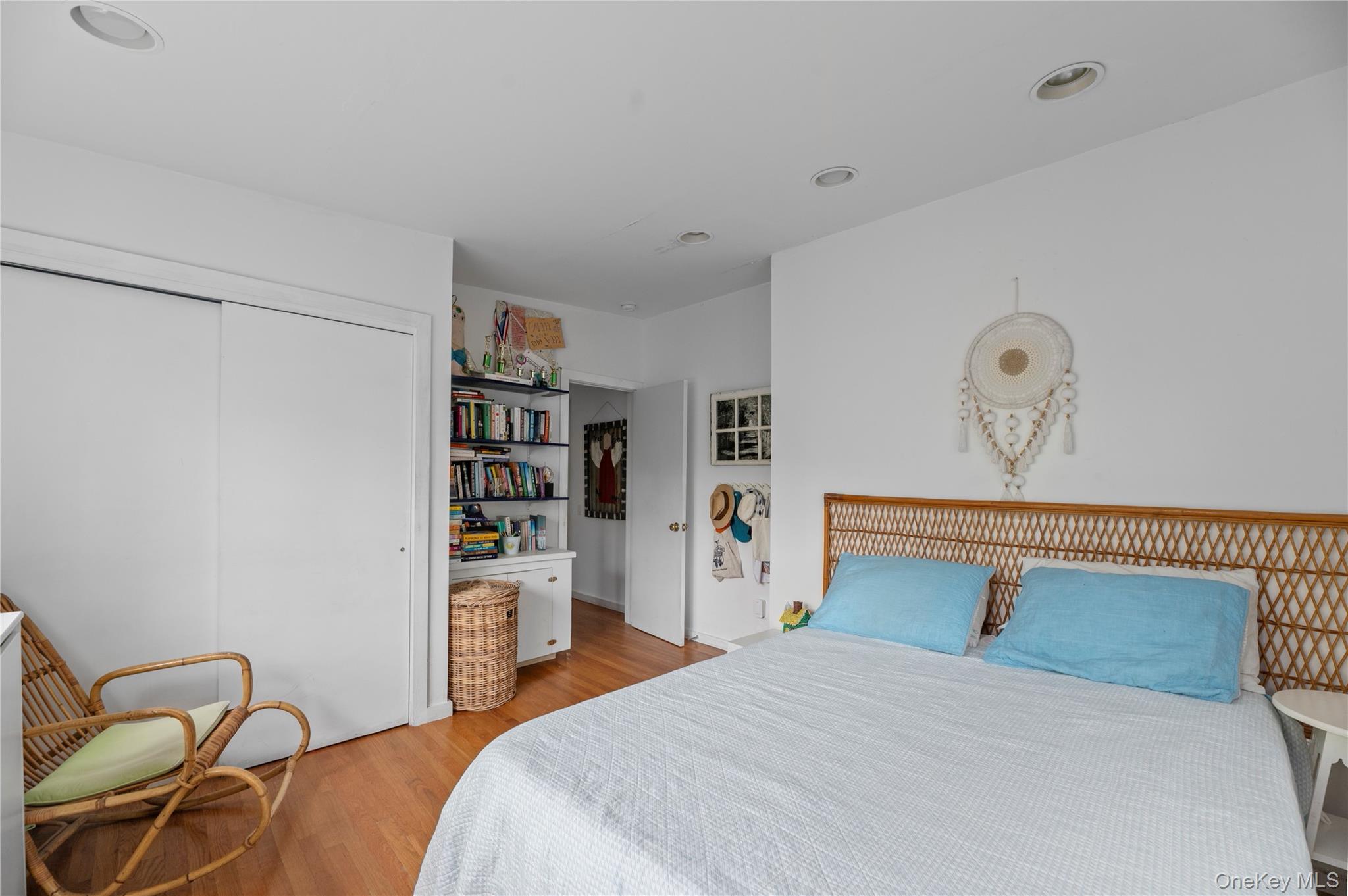 25 Atlantic Avenue, Seaview, NY 11770