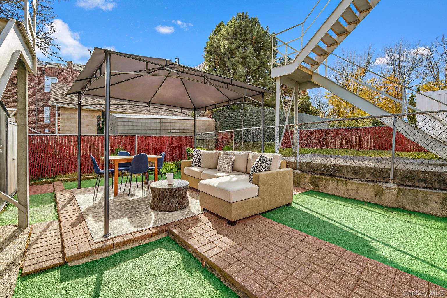 20-39 49th Street, Astoria, NY 11105