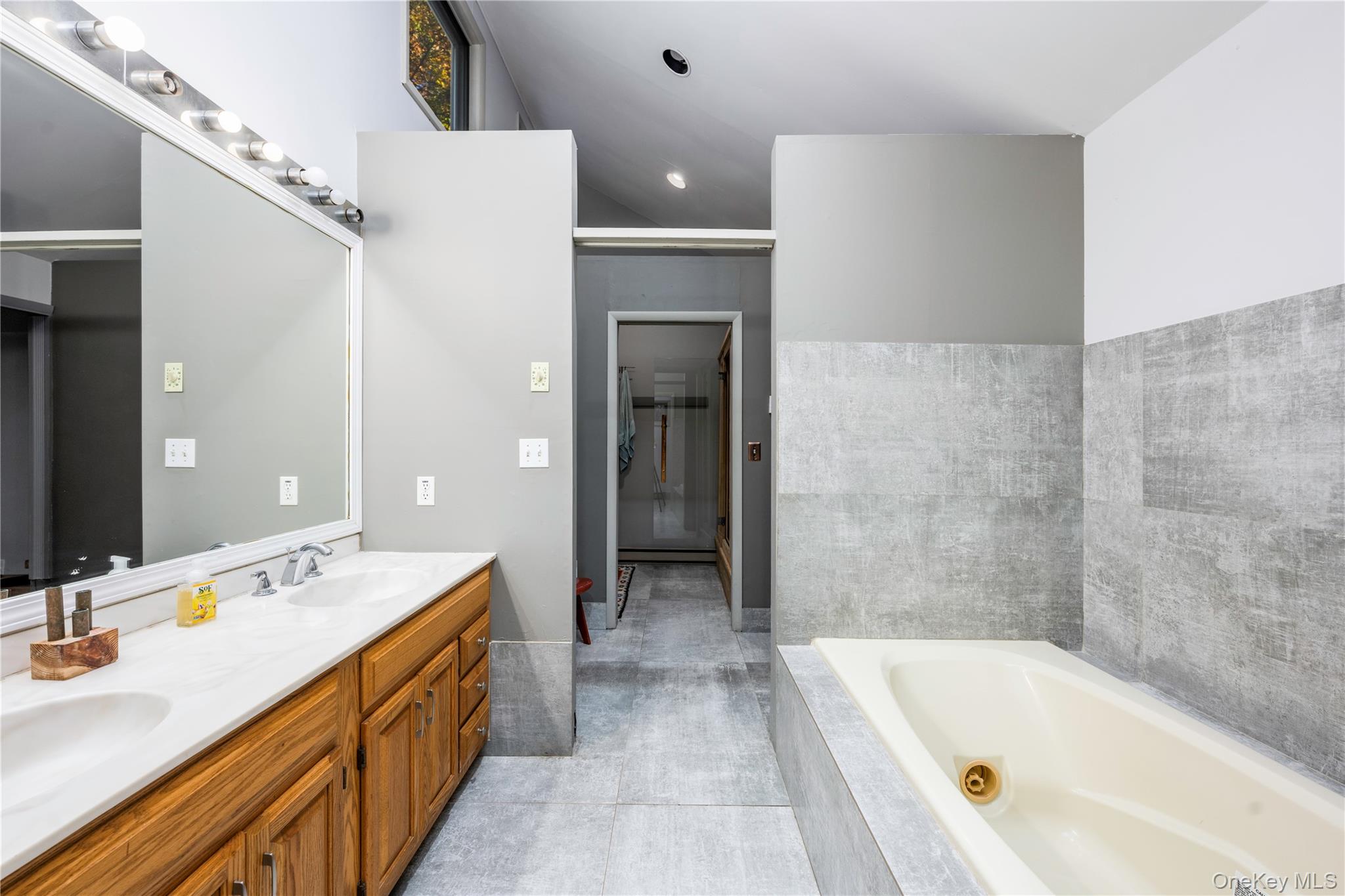 15 Relyea Terrace, Wappingers Falls, NY 12590