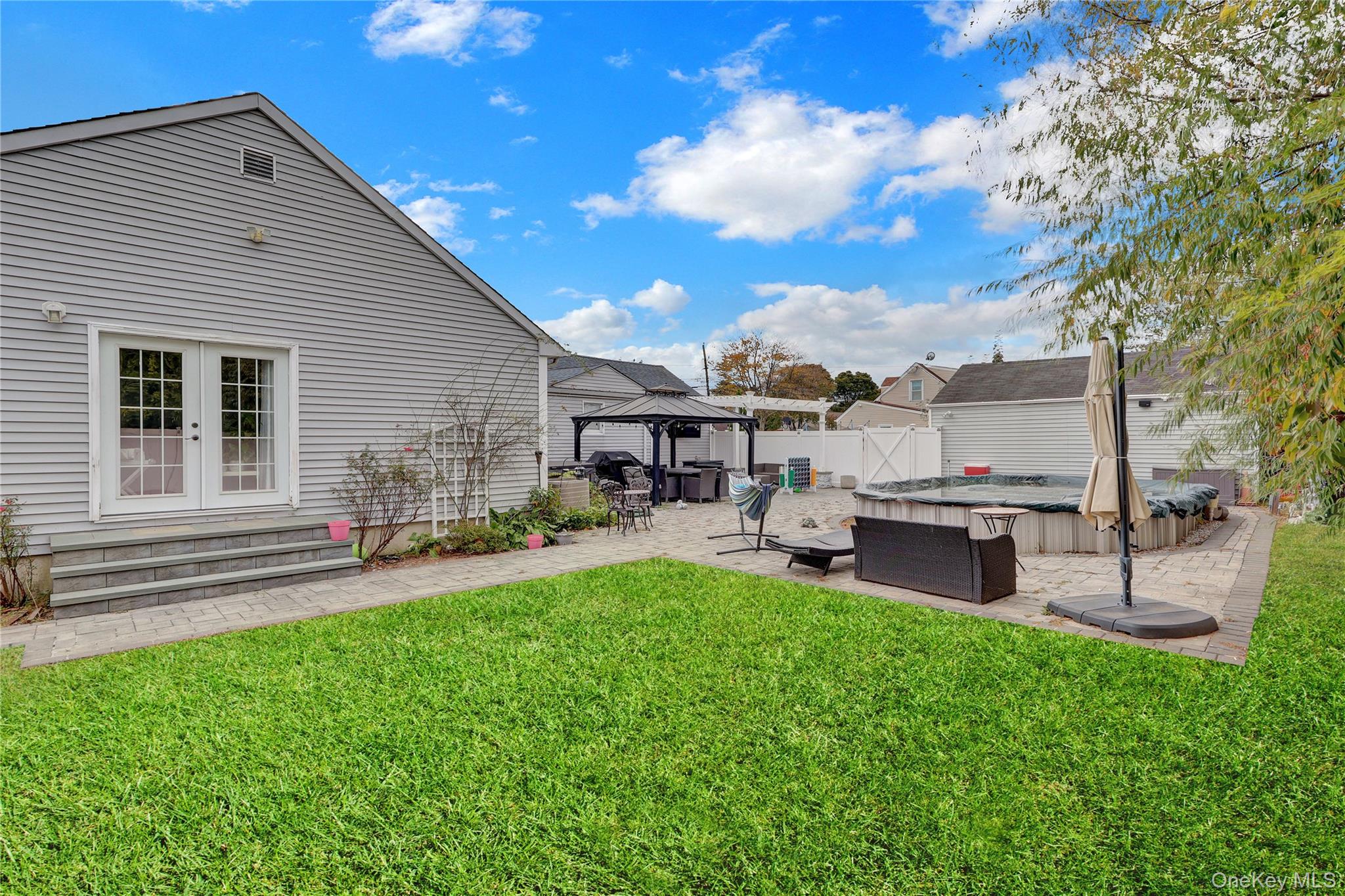 89 Marie Street, Lindenhurst, NY 11757