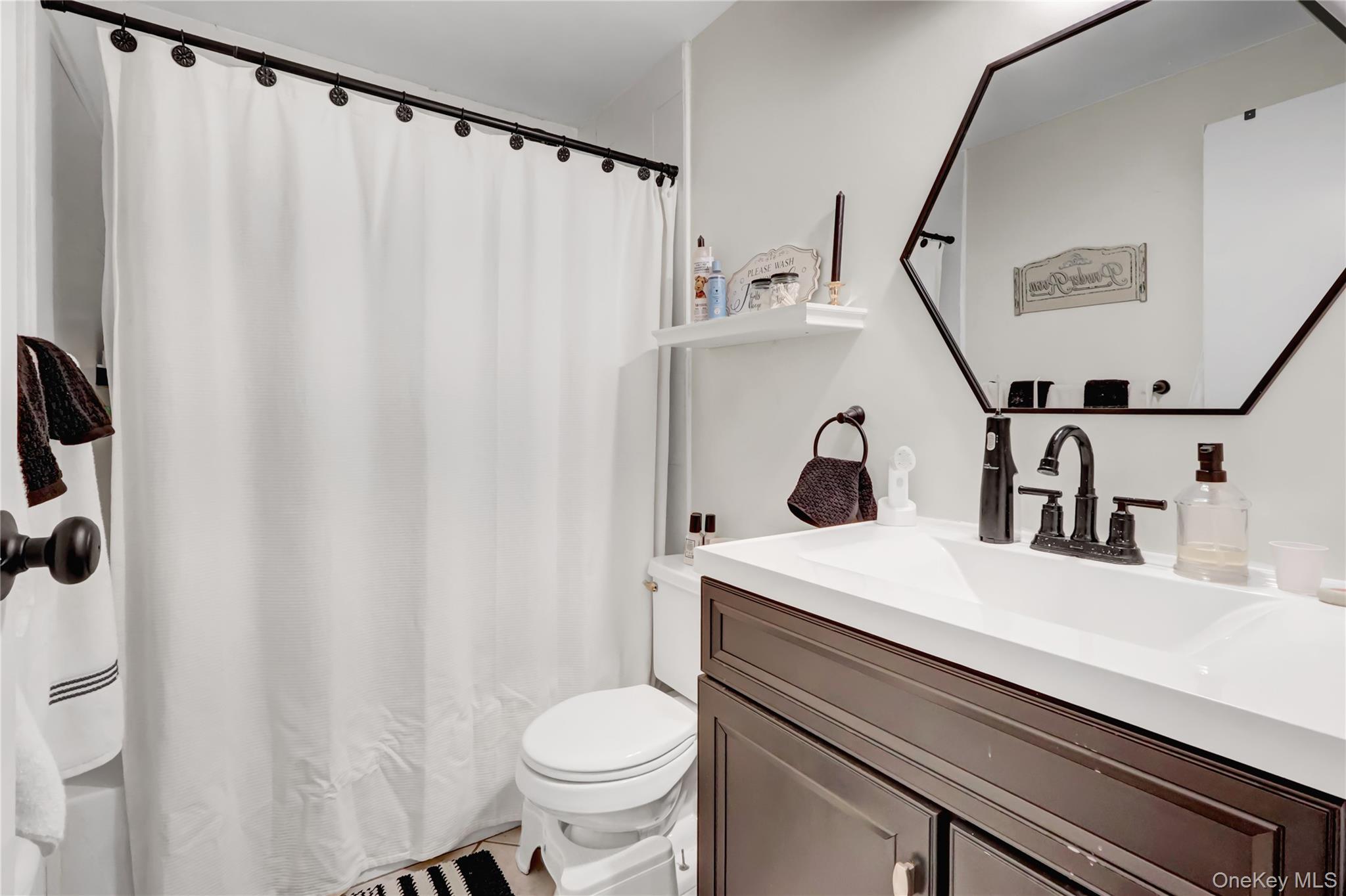 89 Marie Street, Lindenhurst, NY 11757