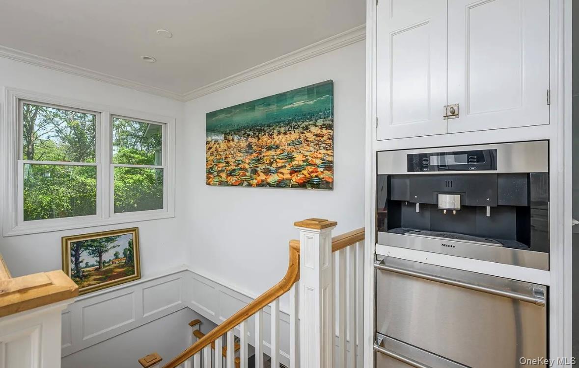 972 Noyack Path, Water Mill, NY 11976