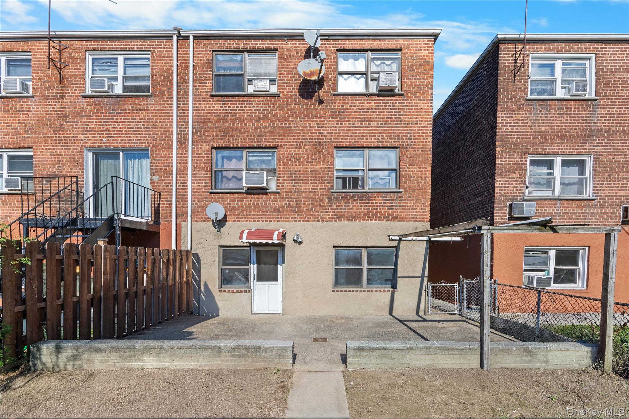 1815 Mahan Avenue, Bronx, NY 10461