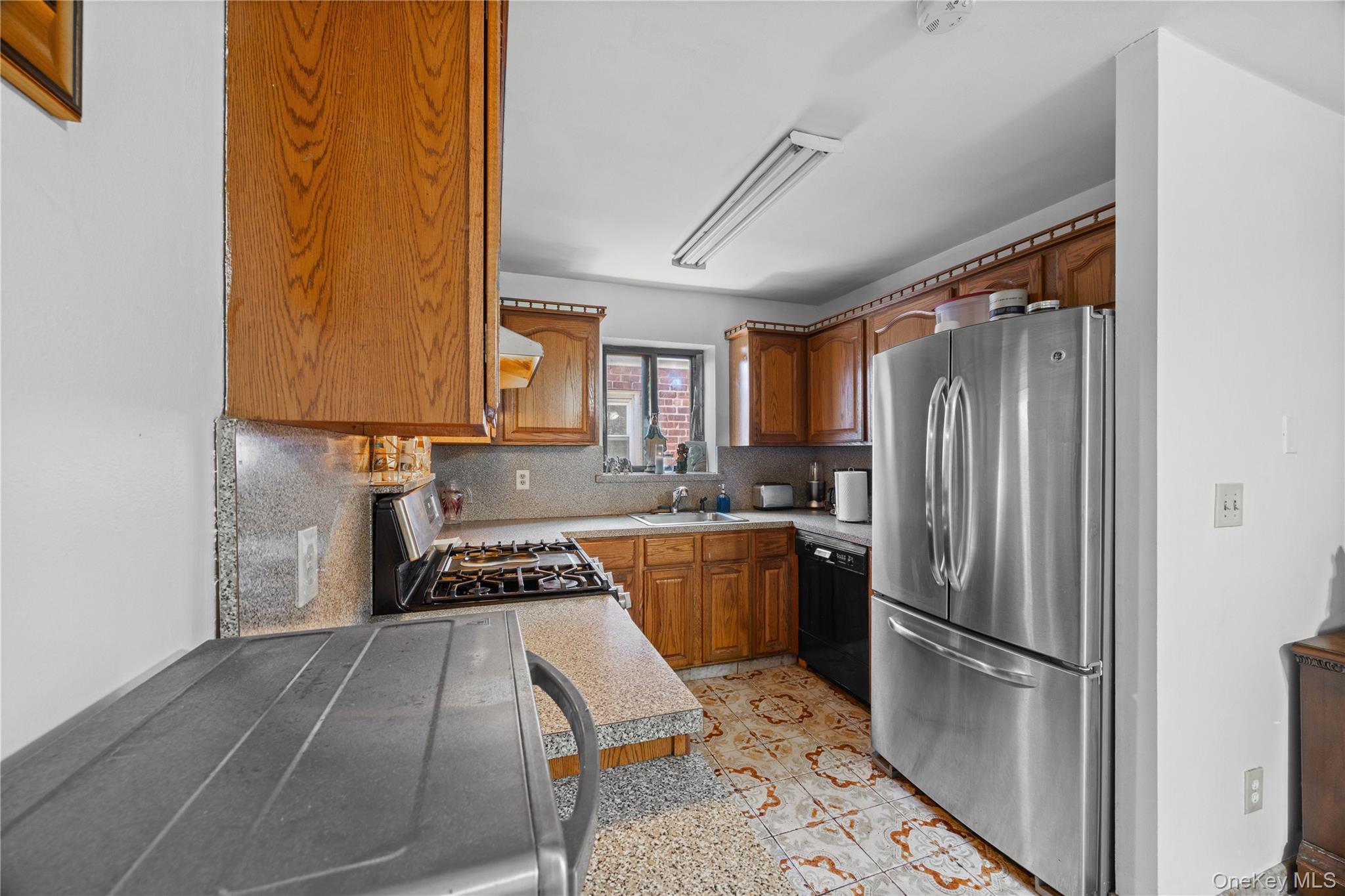 1815 Mahan Avenue, Bronx, NY 10461