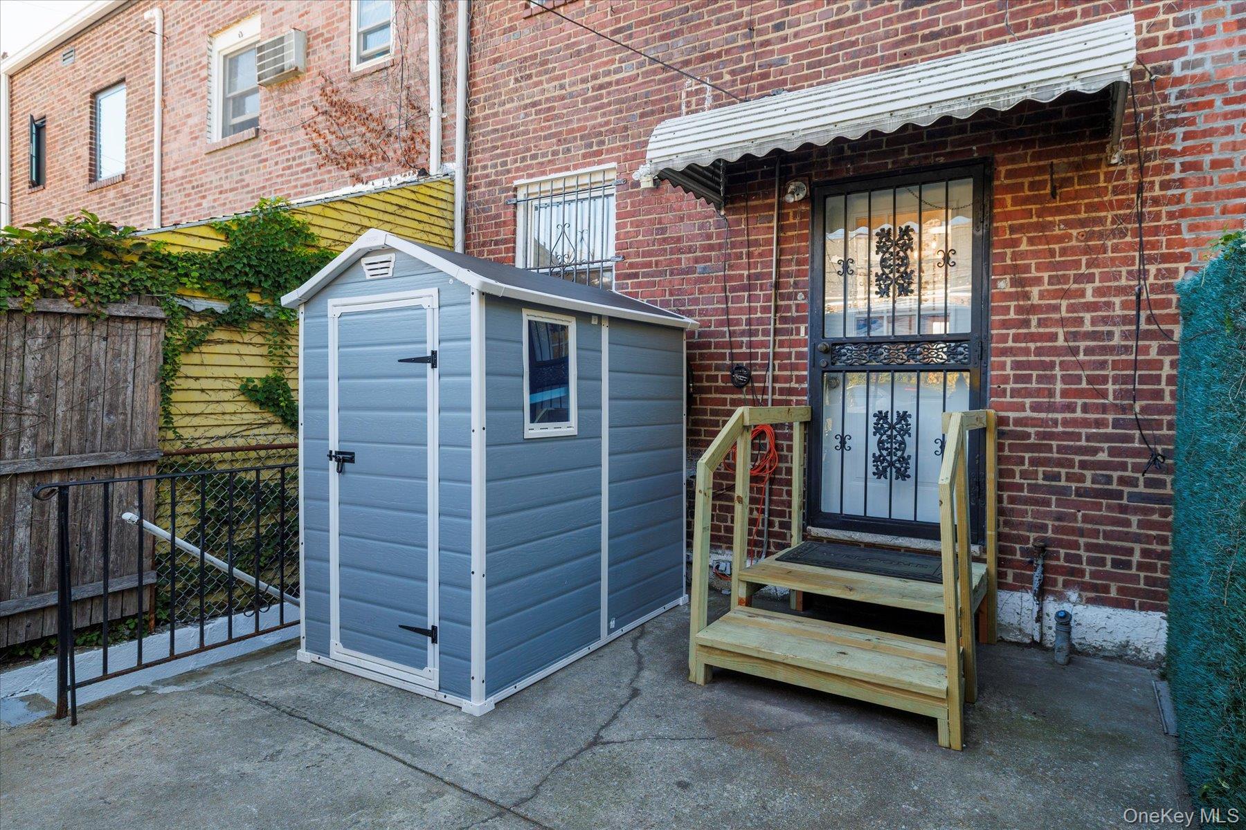 2068 28th Street, Astoria, NY 11105