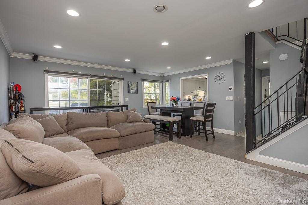 152 Branchwood Lane, Nanuet, NY 10954