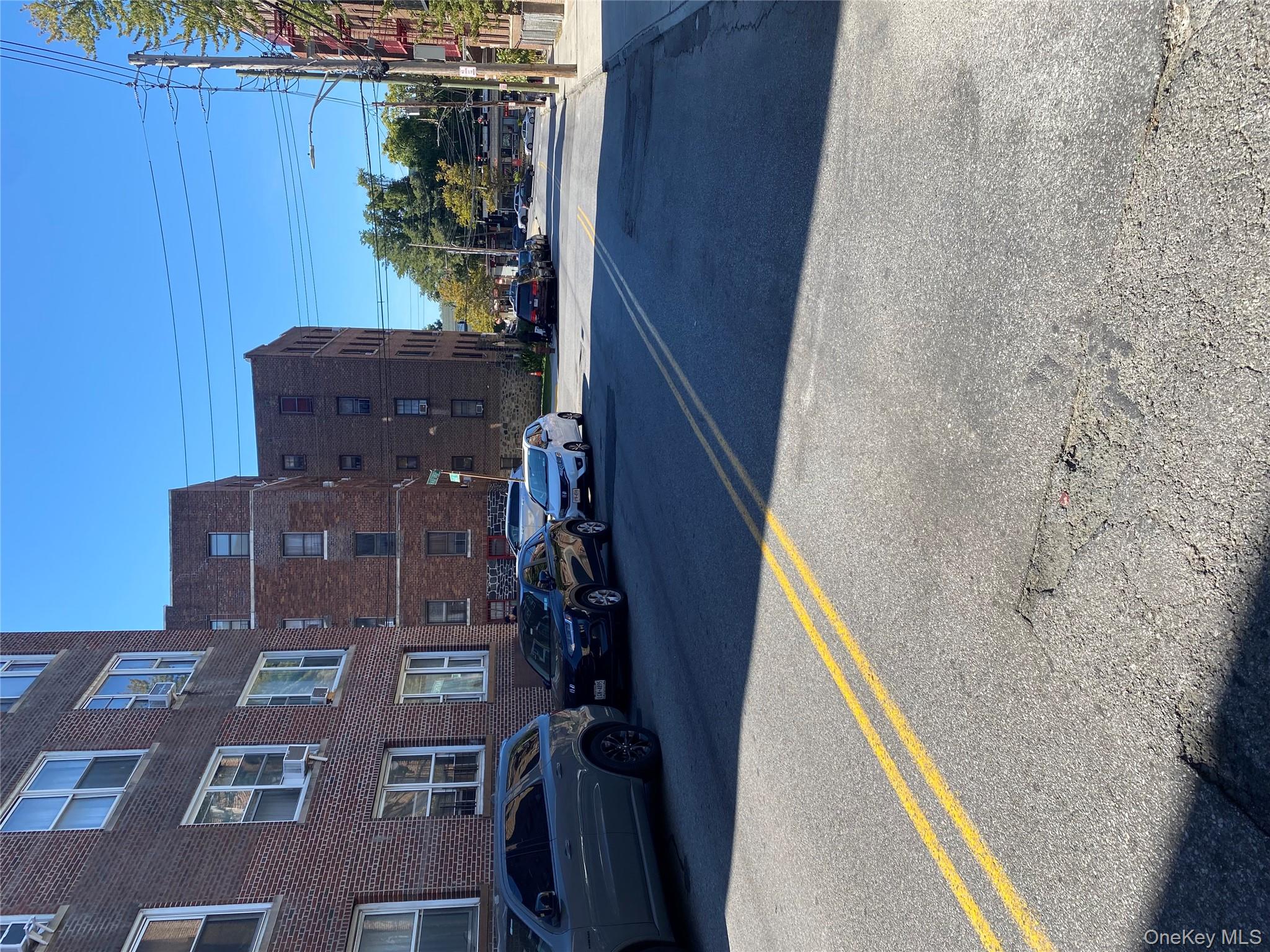 154 Radford Street # 1F, Yonkers, NY 10705