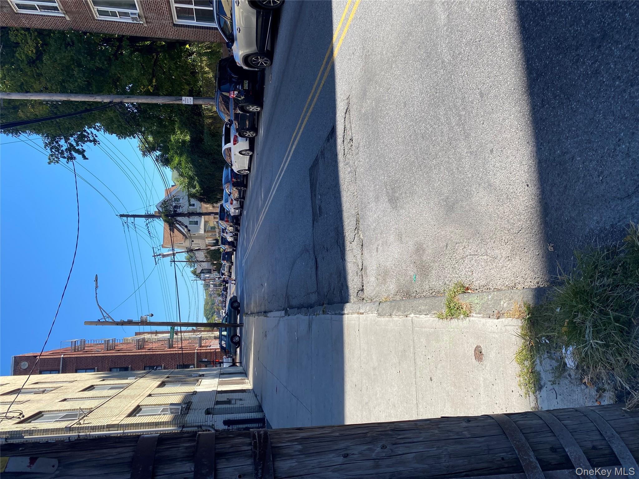 154 Radford Street # 1F, Yonkers, NY 10705