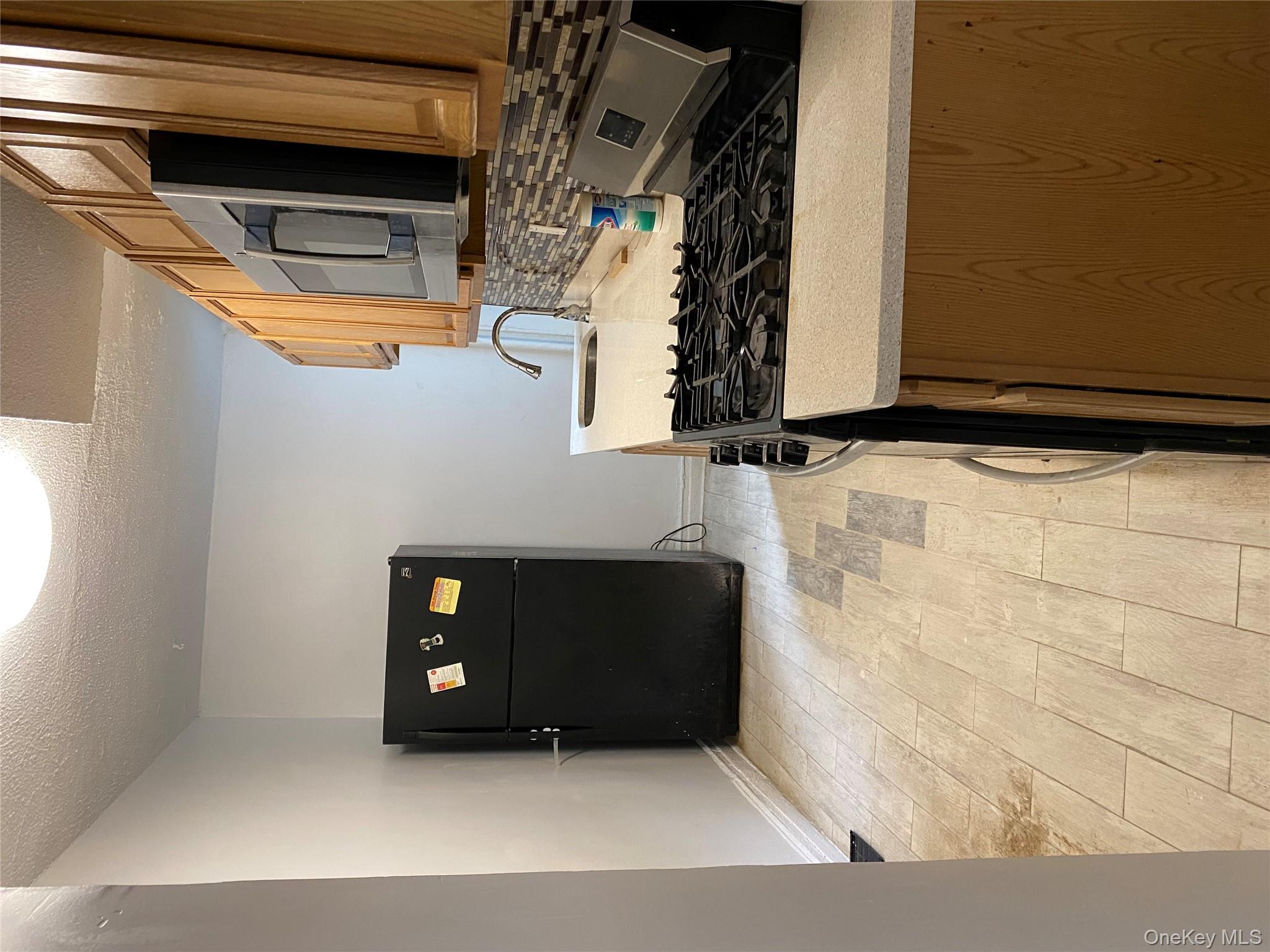 154 Radford Street # 1F, Yonkers, NY 10705