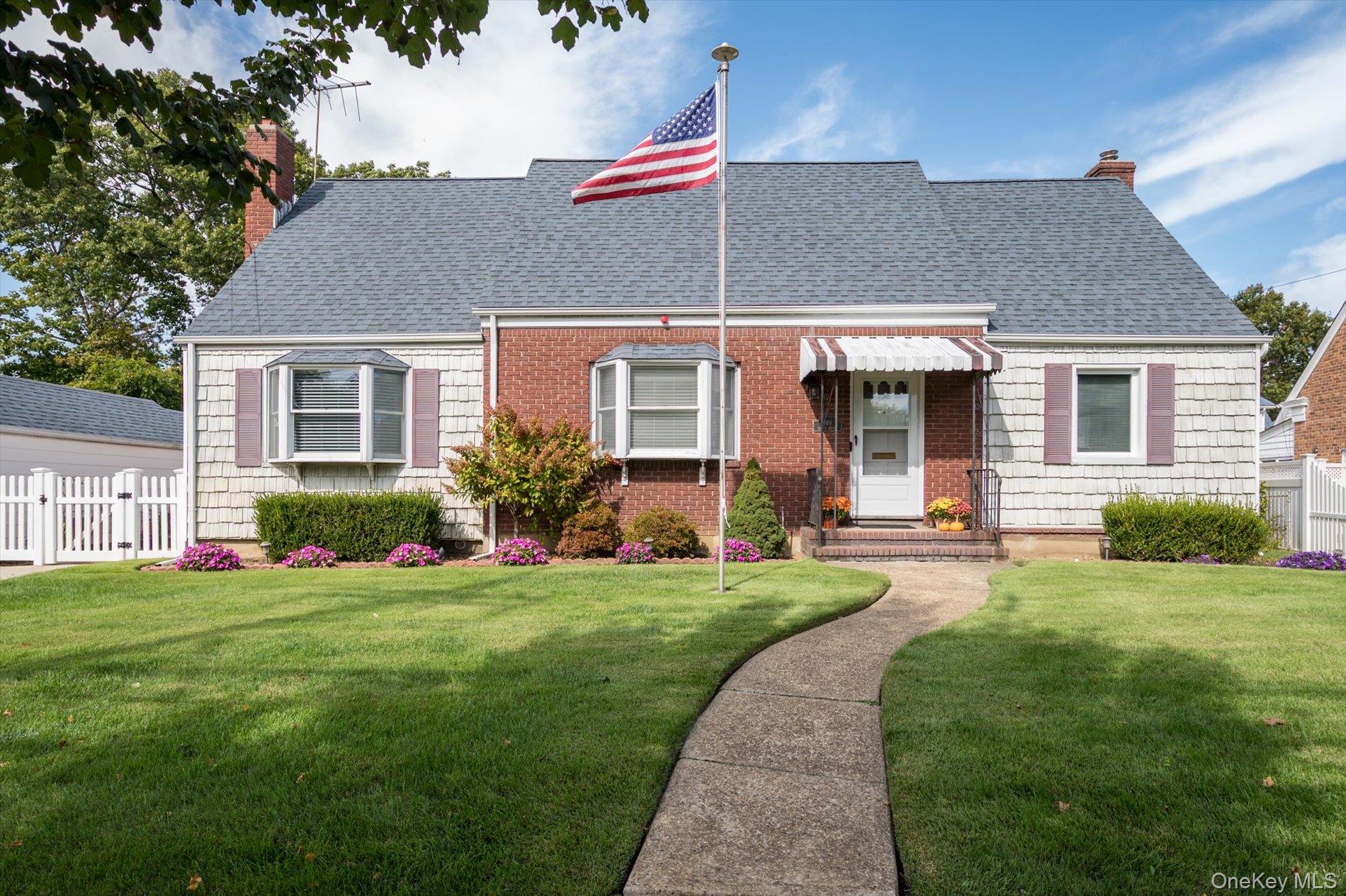669 Seaman Avenue, Baldwin, NY 11510