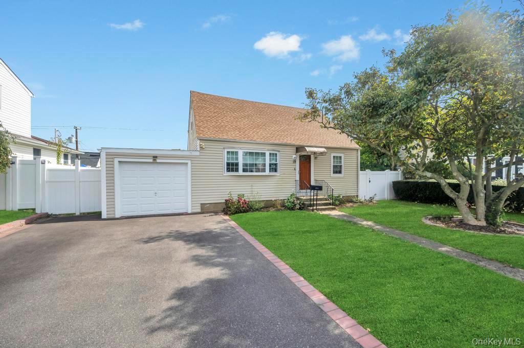 131 Lee Avenue, Hicksville, NY 11801