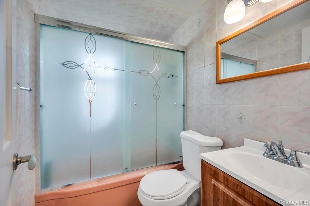 131 Lee Avenue, Hicksville, NY 11801