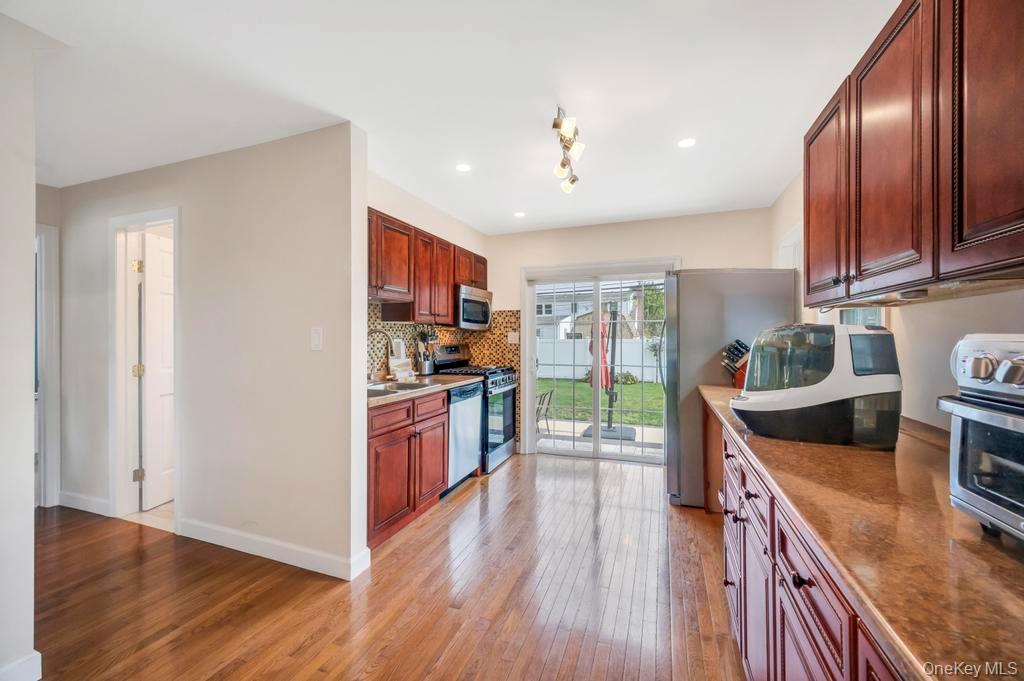 131 Lee Avenue, Hicksville, NY 11801