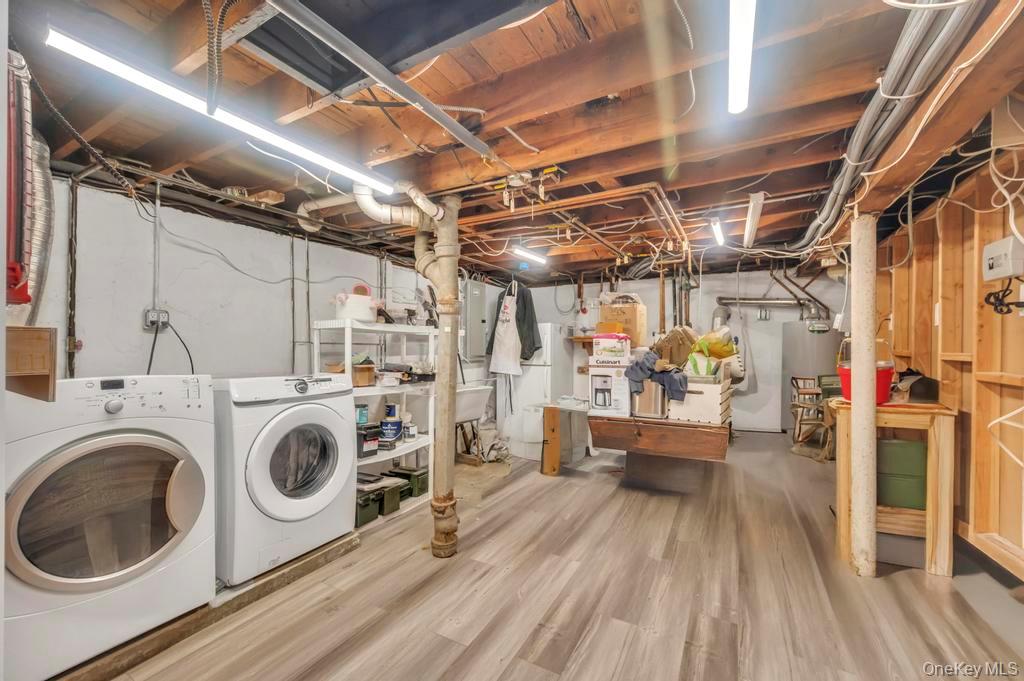 131 Lee Avenue, Hicksville, NY 11801