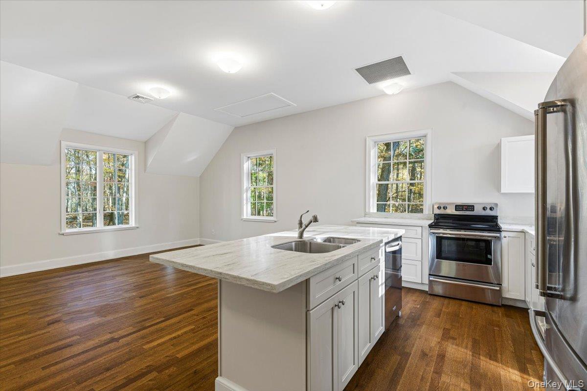 39 Whittier Hills Road, North Salem, NY 10560