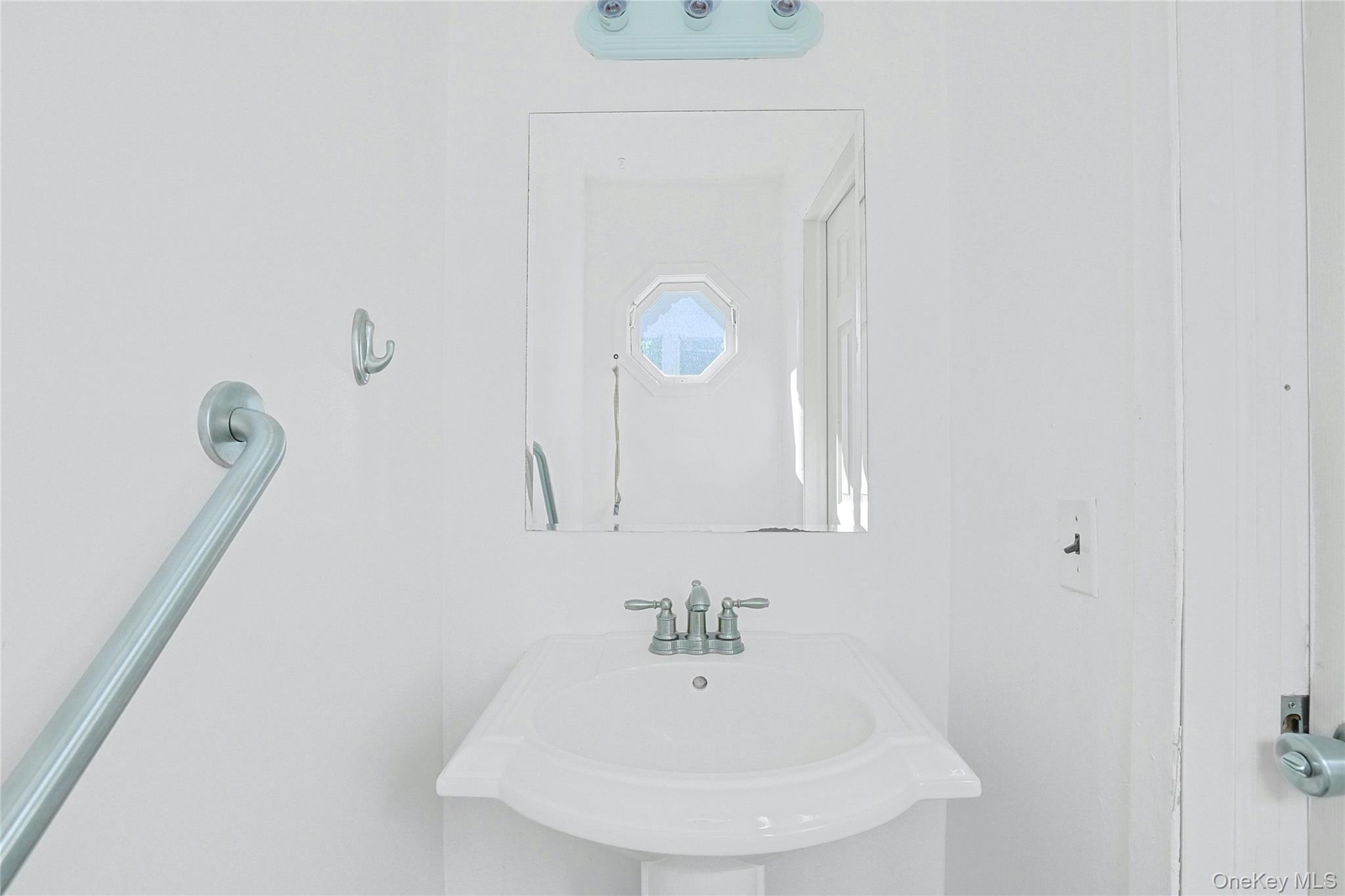 2887 Old Yorktown Road, Yorktown Heights, NY 10598