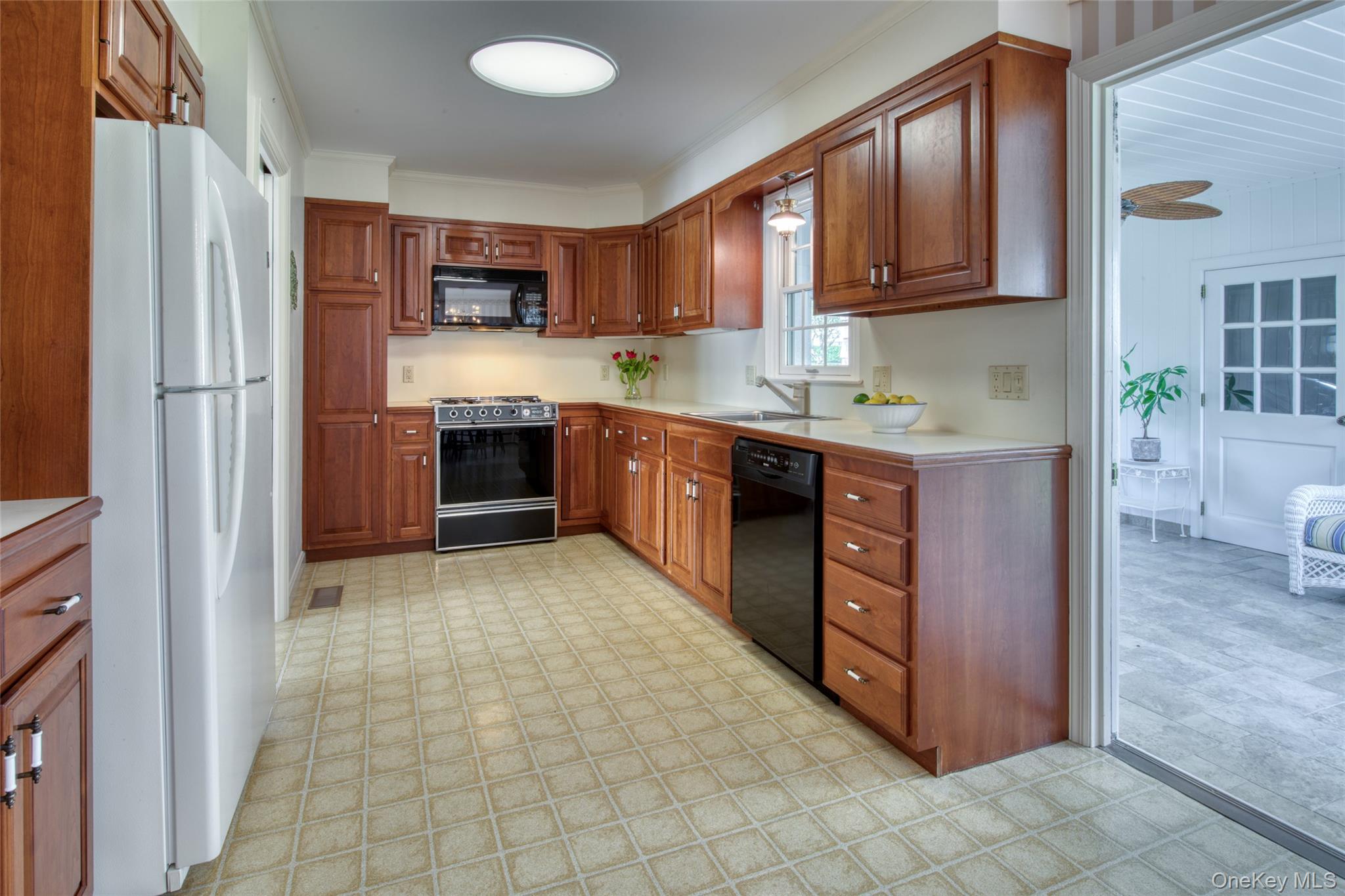 750 Mayflower Road, Mattituck, NY 11952