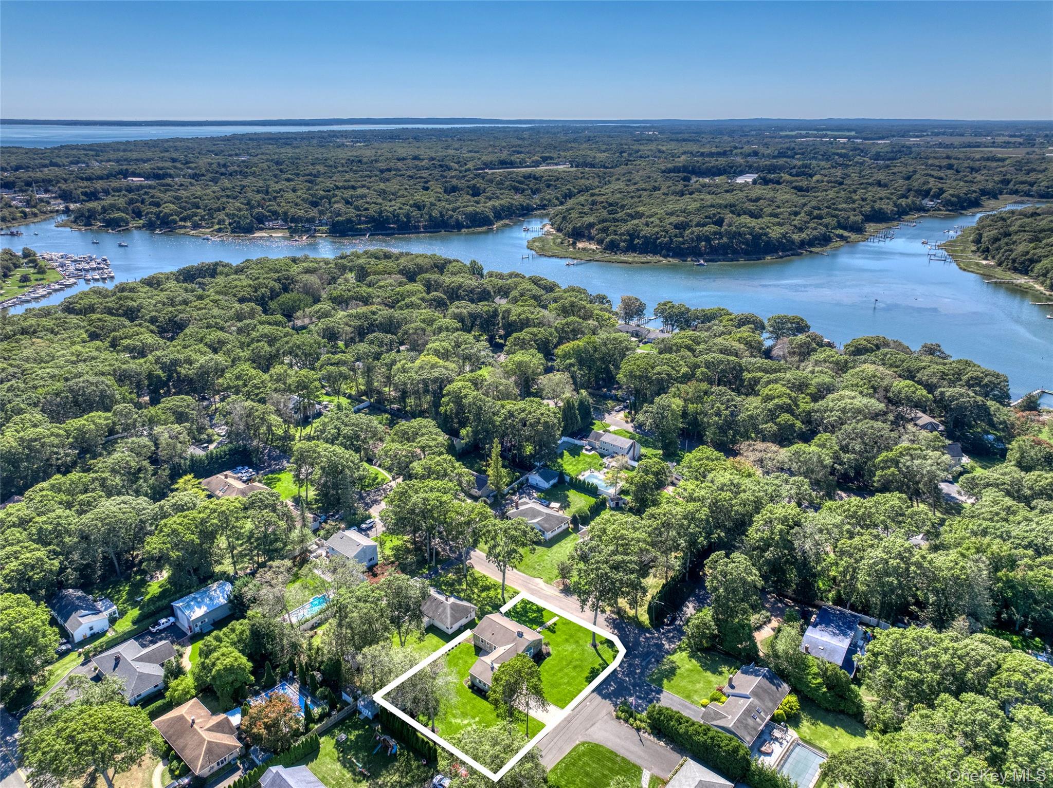 750 Mayflower Road, Mattituck, NY 11952