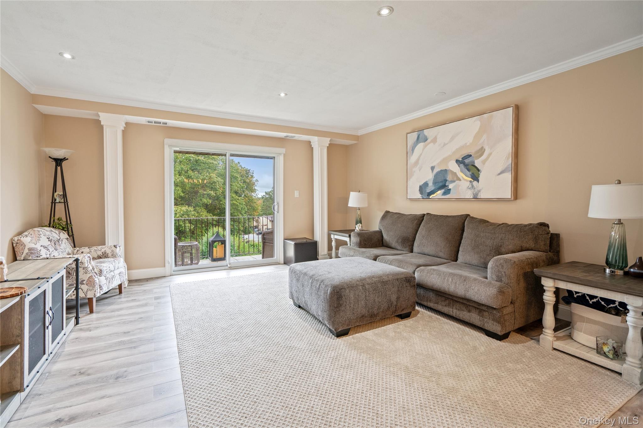 8 Eucalyptus Court # 8, Selden, NY 11784