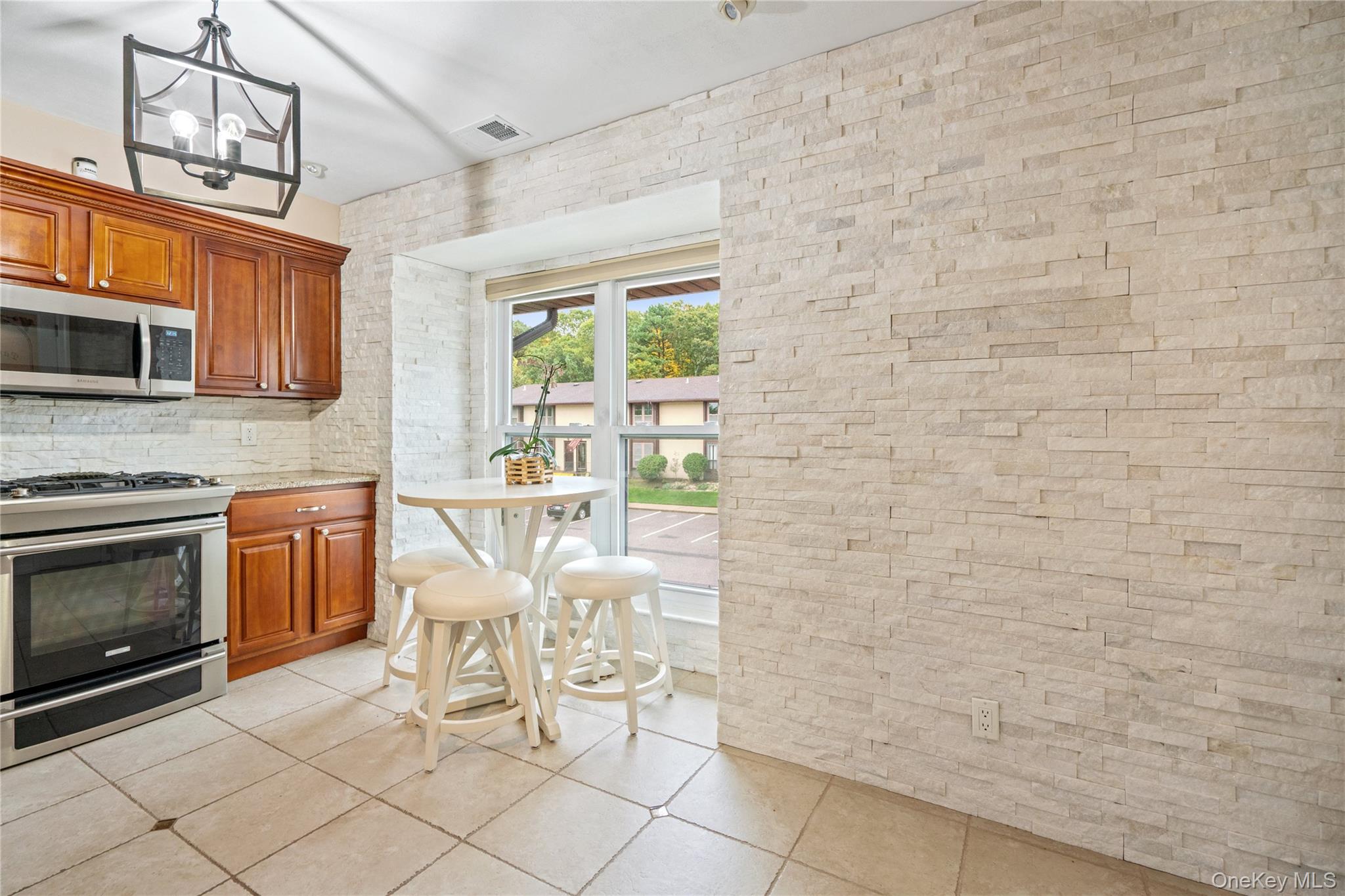 8 Eucalyptus Court # 8, Selden, NY 11784