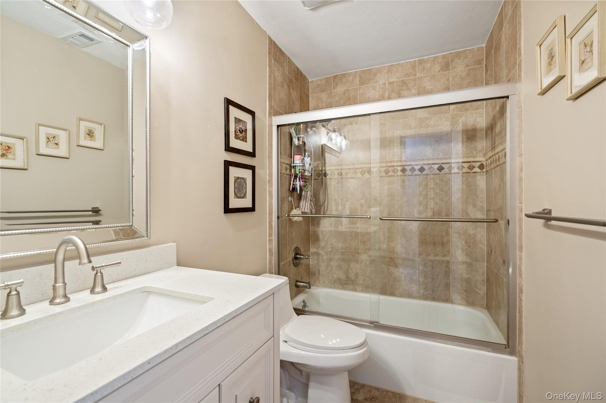 8 Eucalyptus Court # 8, Selden, NY 11784