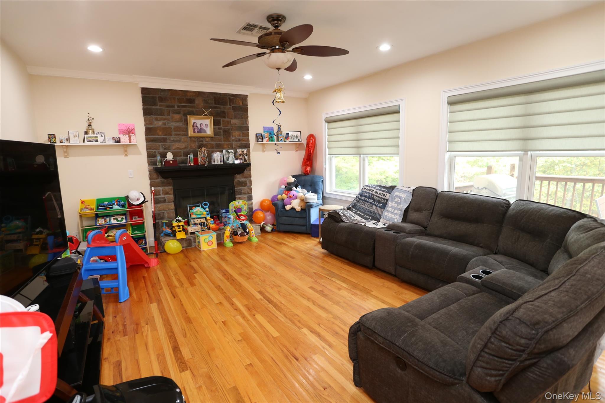 79 E Hall Avenue, New City, NY 10956