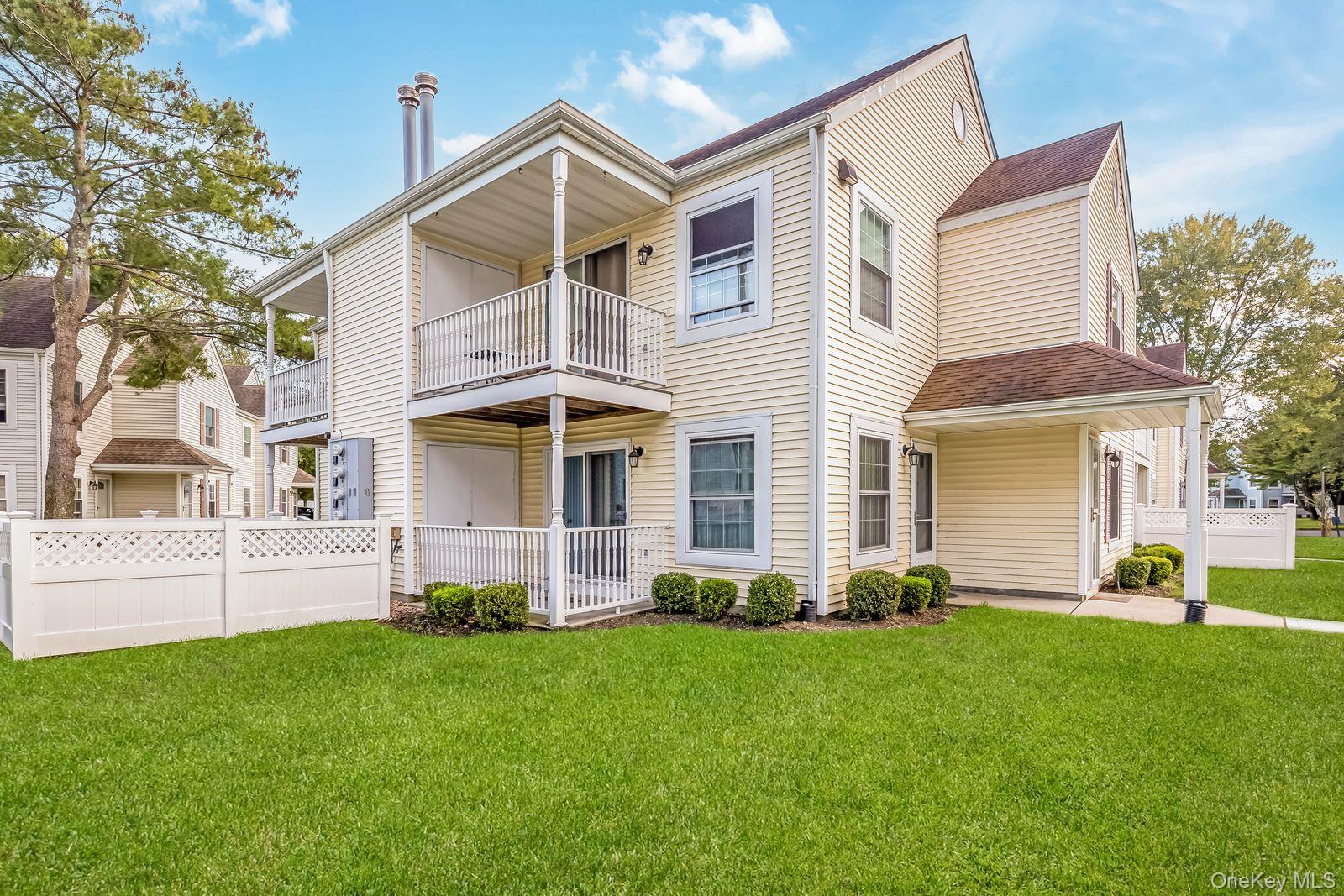 5 Fairview Circle, Middle Island, NY 11953