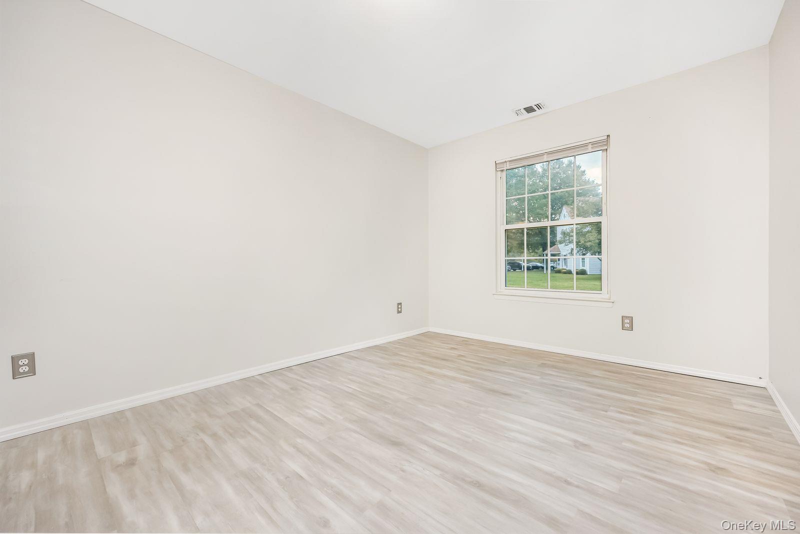 5 Fairview Circle, Middle Island, NY 11953