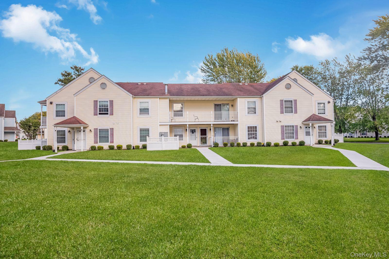 5 Fairview Circle, Middle Island, NY 11953