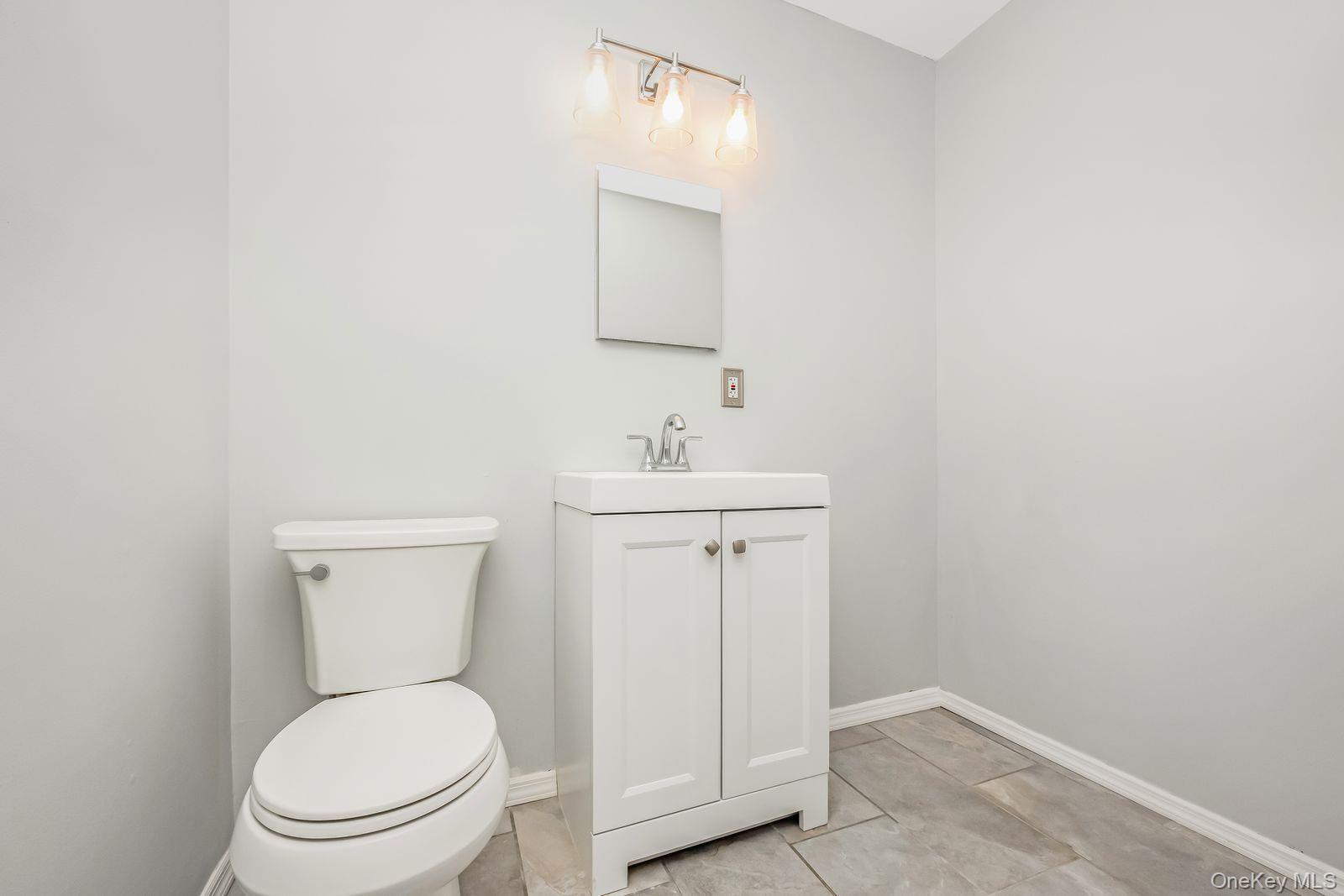 5 Fairview Circle, Middle Island, NY 11953