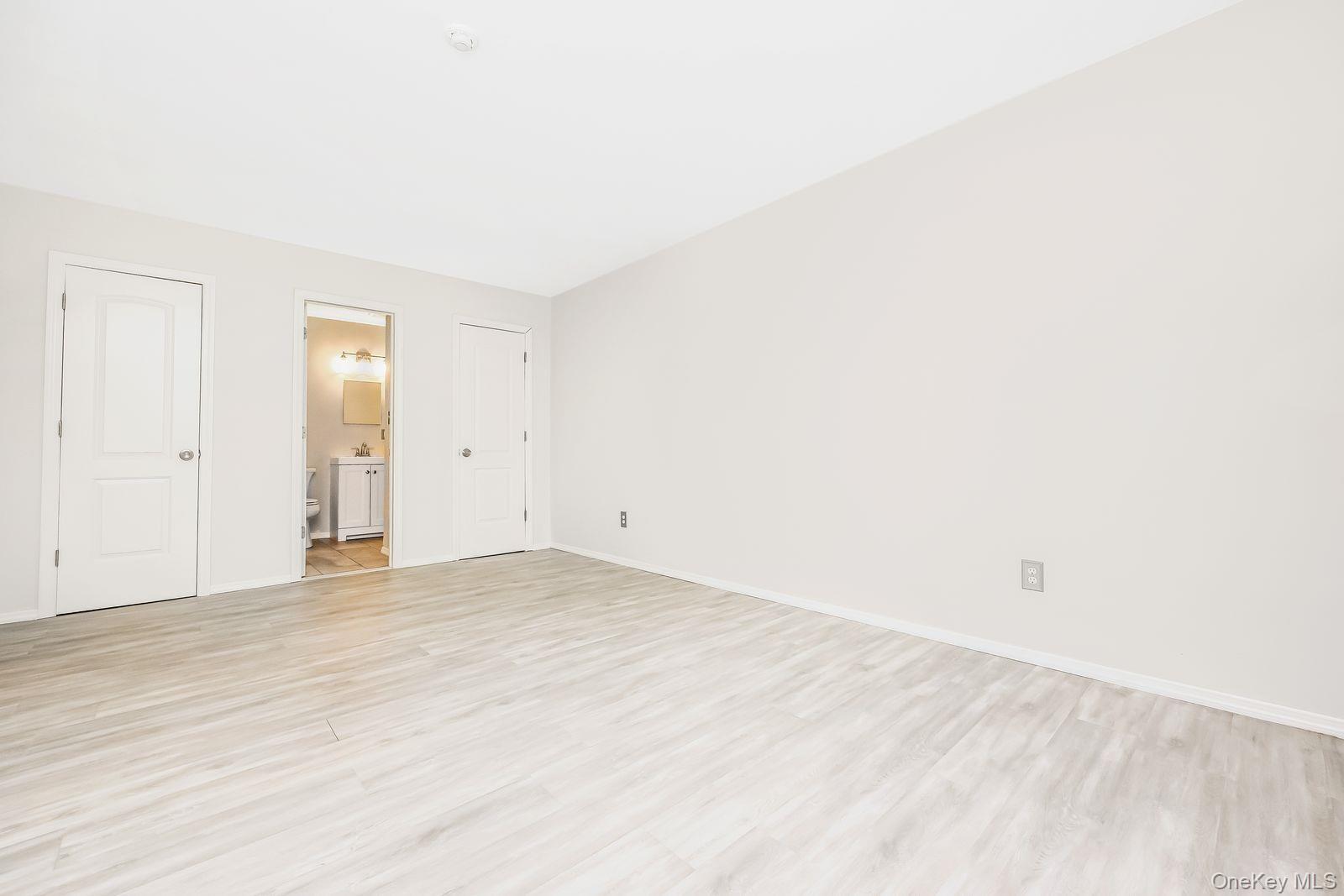 5 Fairview Circle, Middle Island, NY 11953