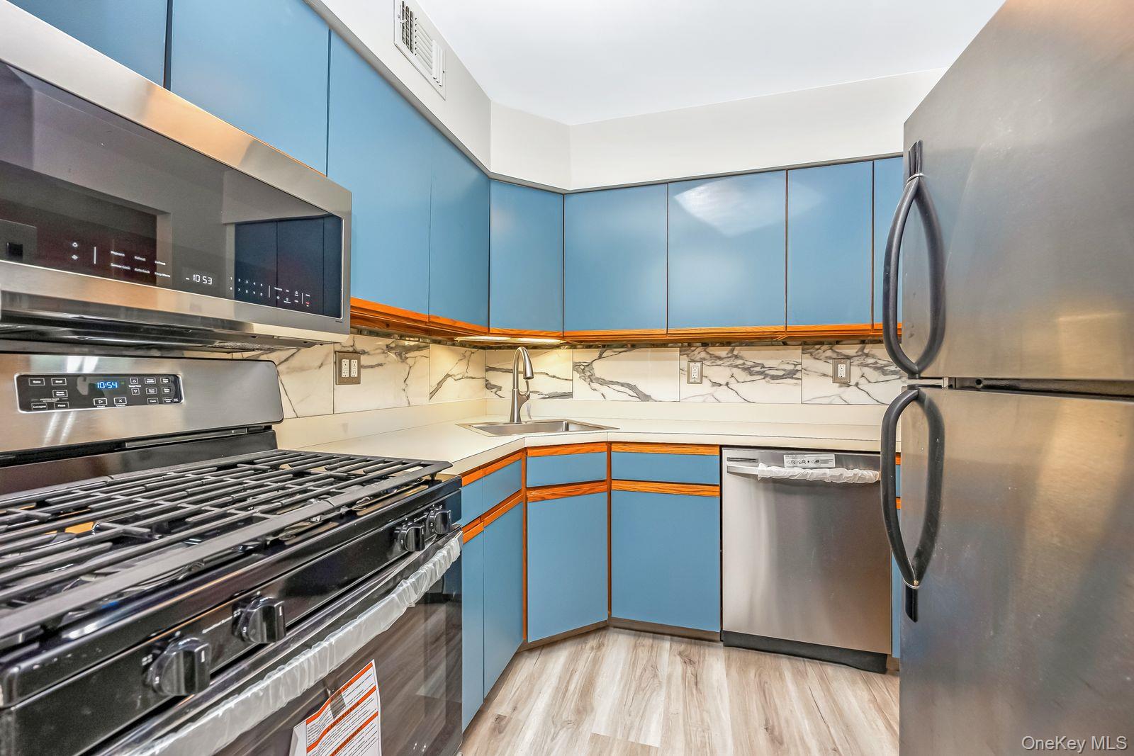 5 Fairview Circle, Middle Island, NY 11953