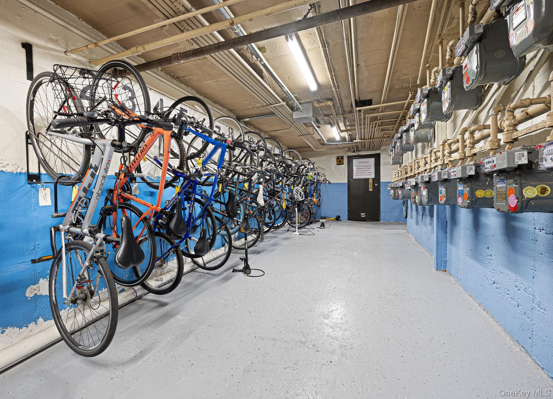 41-42 42nd # E4, Sunnyside, NY 11104