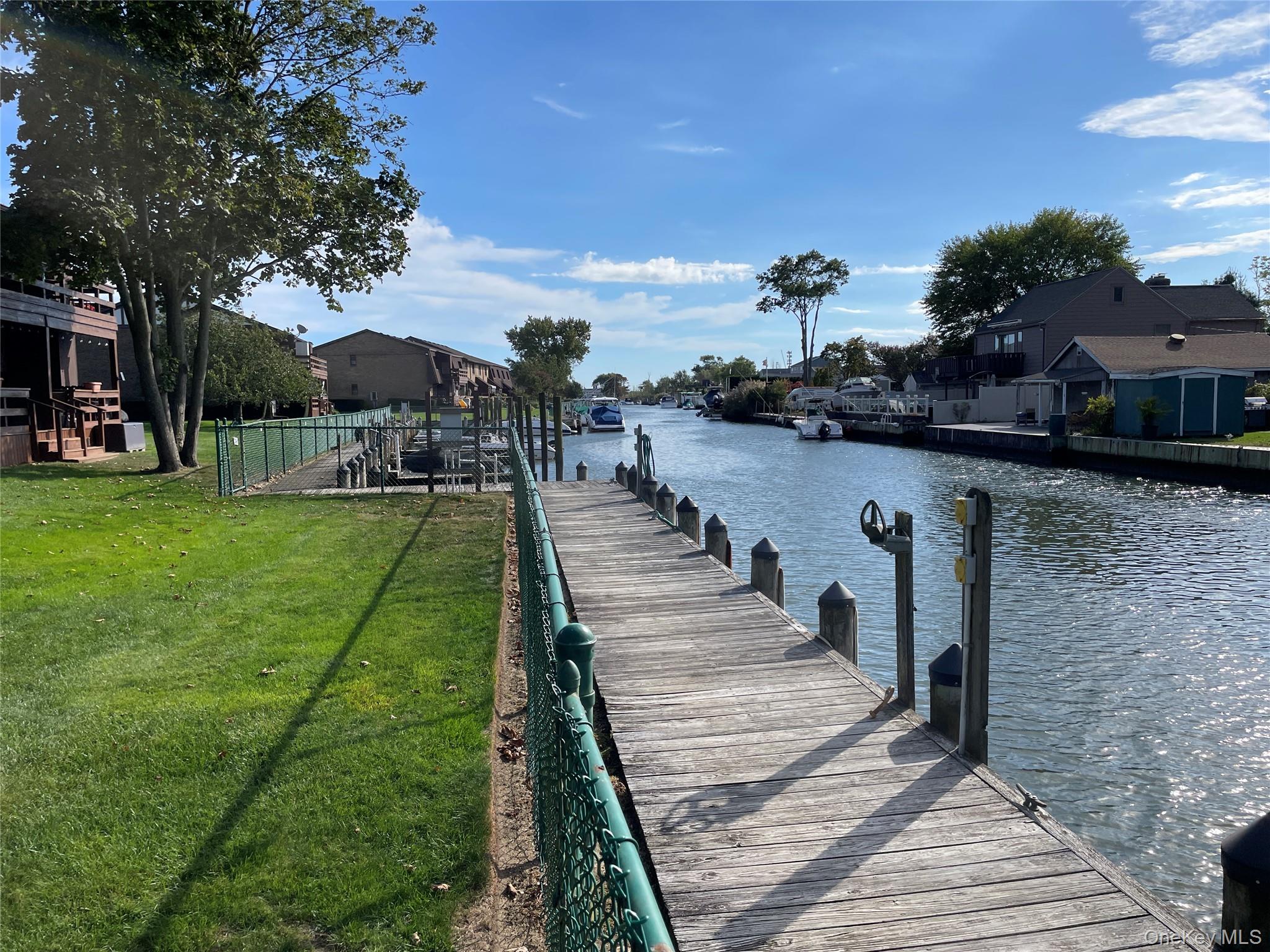 107 Mariners Way, Copiague, NY 11726