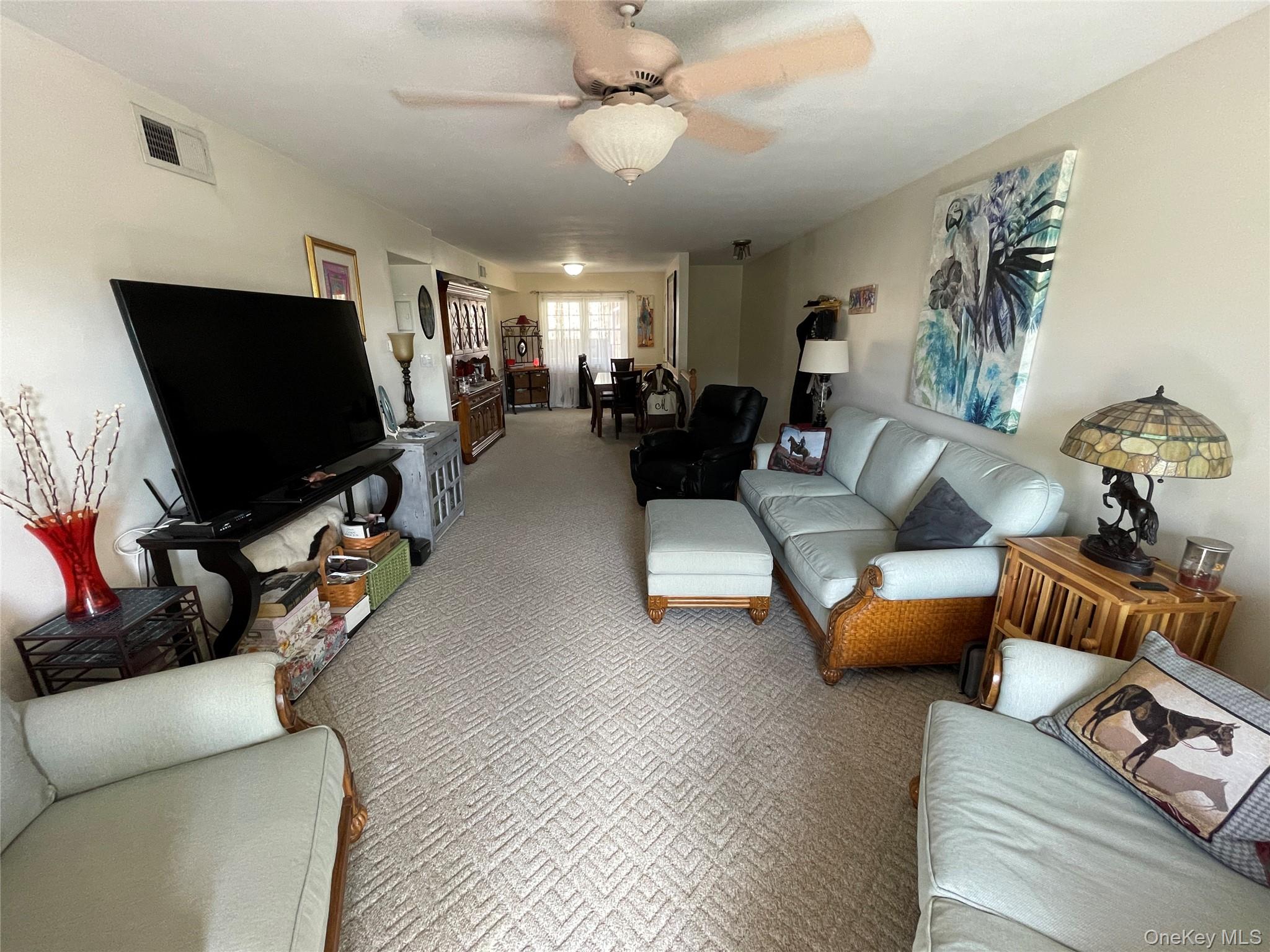 107 Mariners Way, Copiague, NY 11726