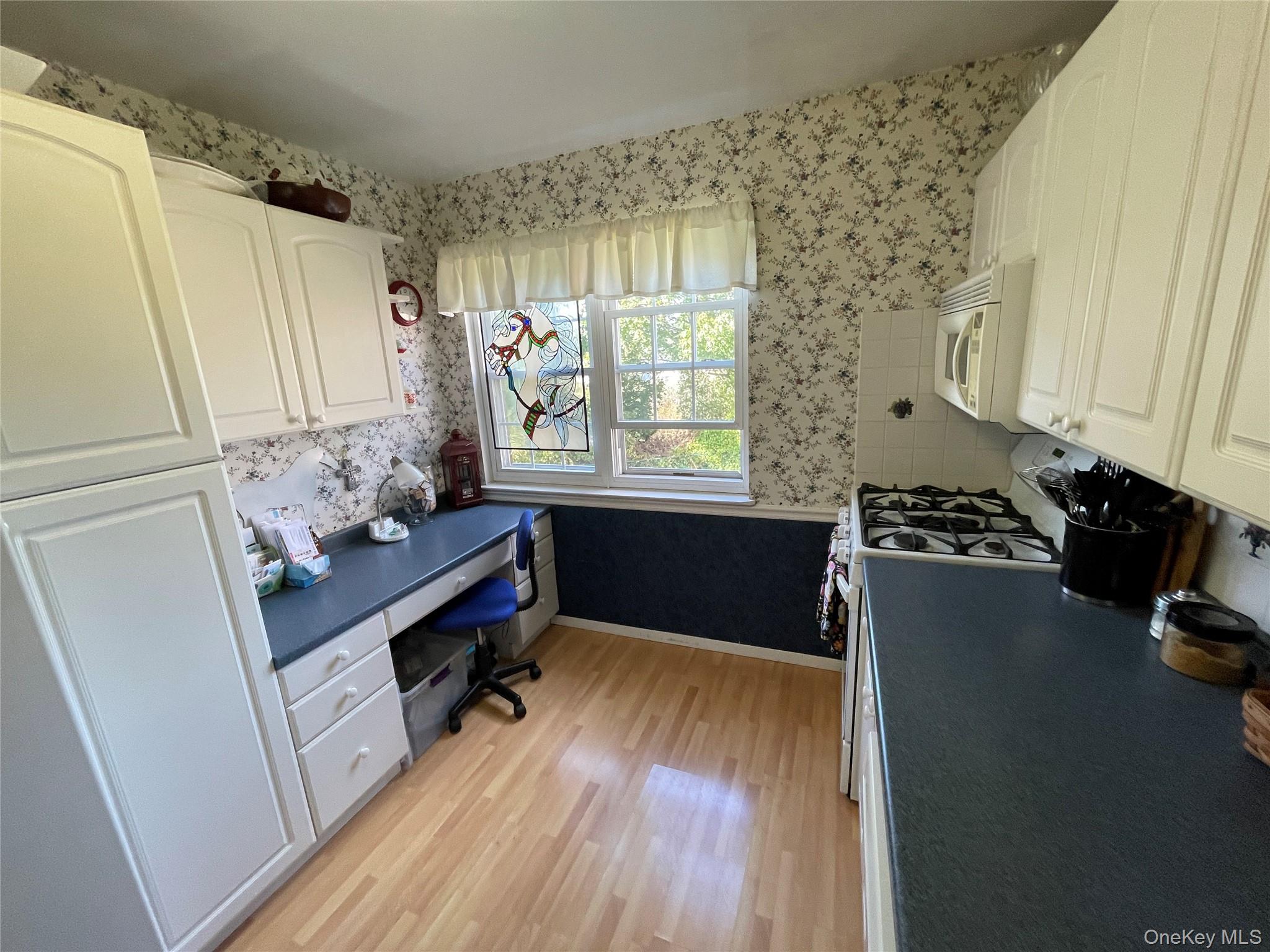 107 Mariners Way, Copiague, NY 11726