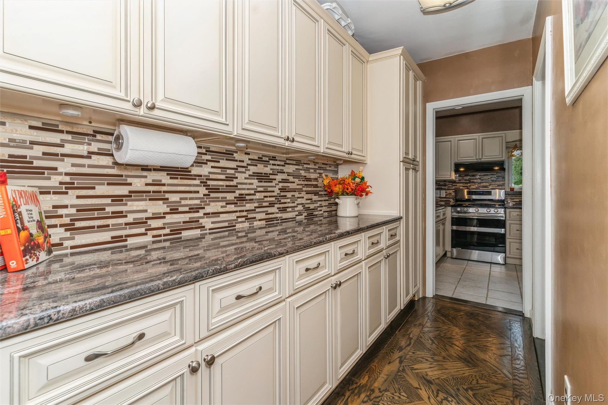 262 Channon Road, Hewlett Harbor, NY 11557