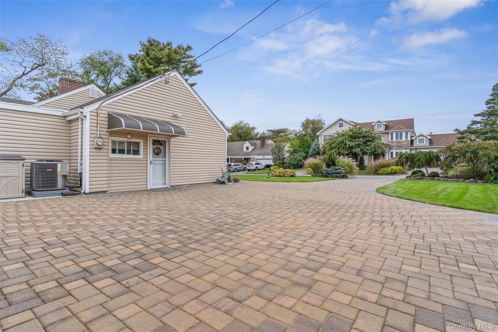 262 Channon Road, Hewlett Harbor, NY 11557