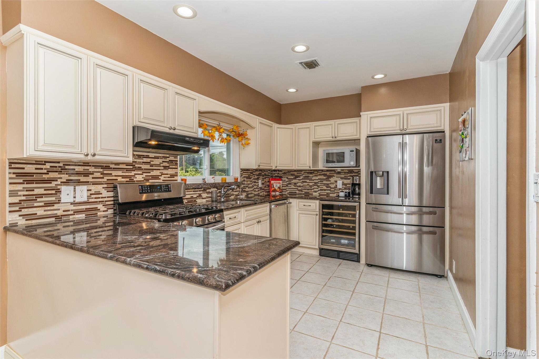 262 Channon Road, Hewlett Harbor, NY 11557