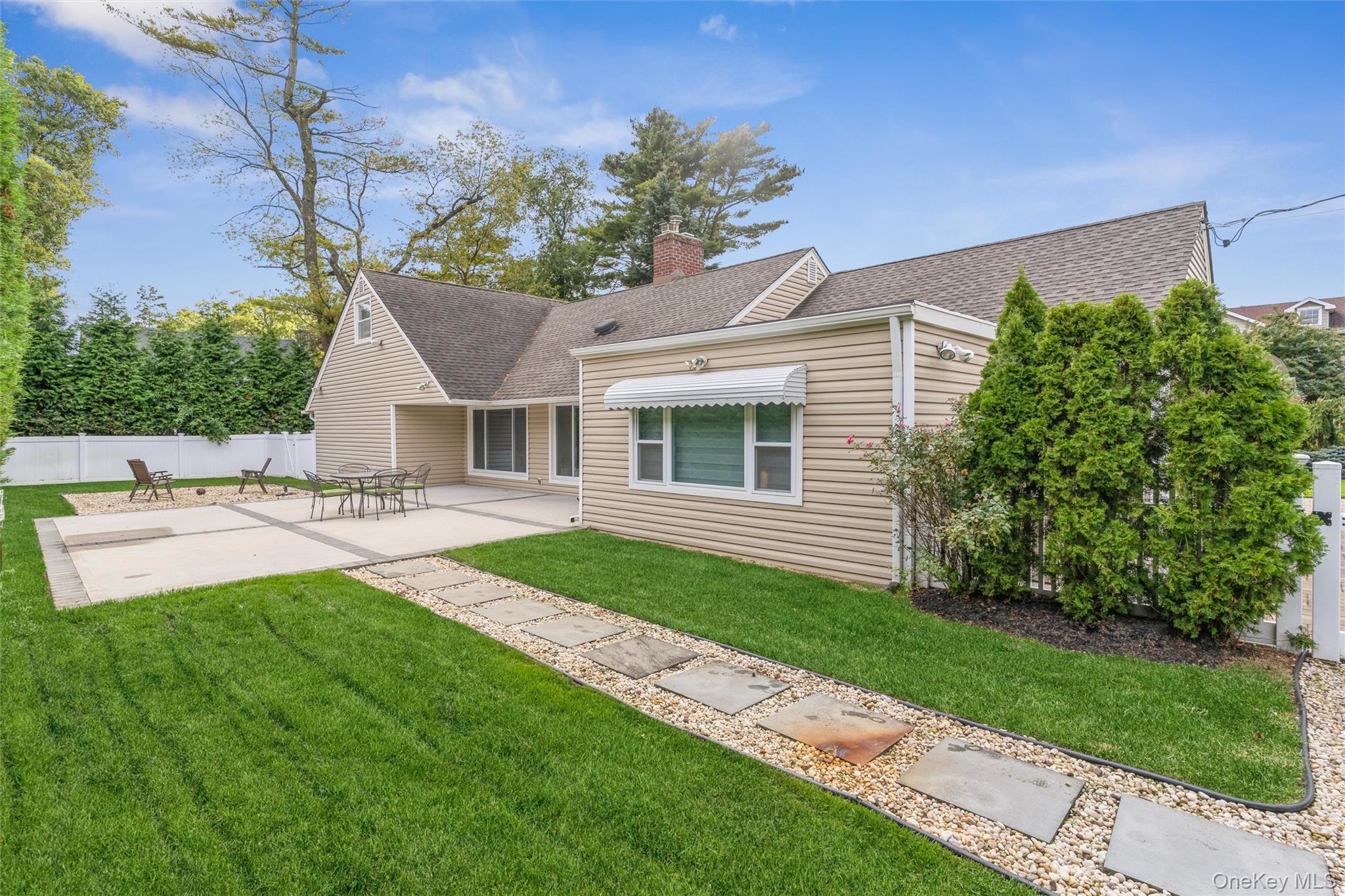 262 Channon Road, Hewlett Harbor, NY 11557