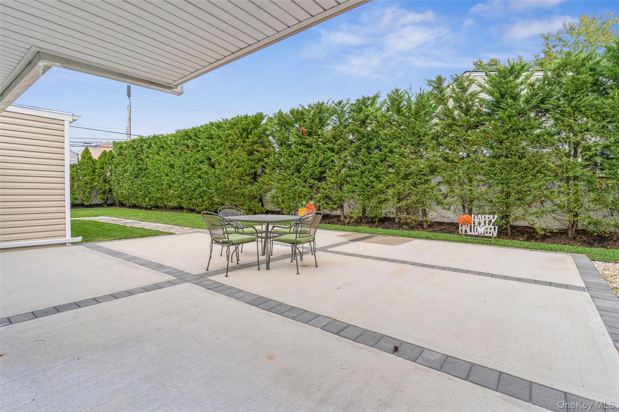 262 Channon Road, Hewlett Harbor, NY 11557