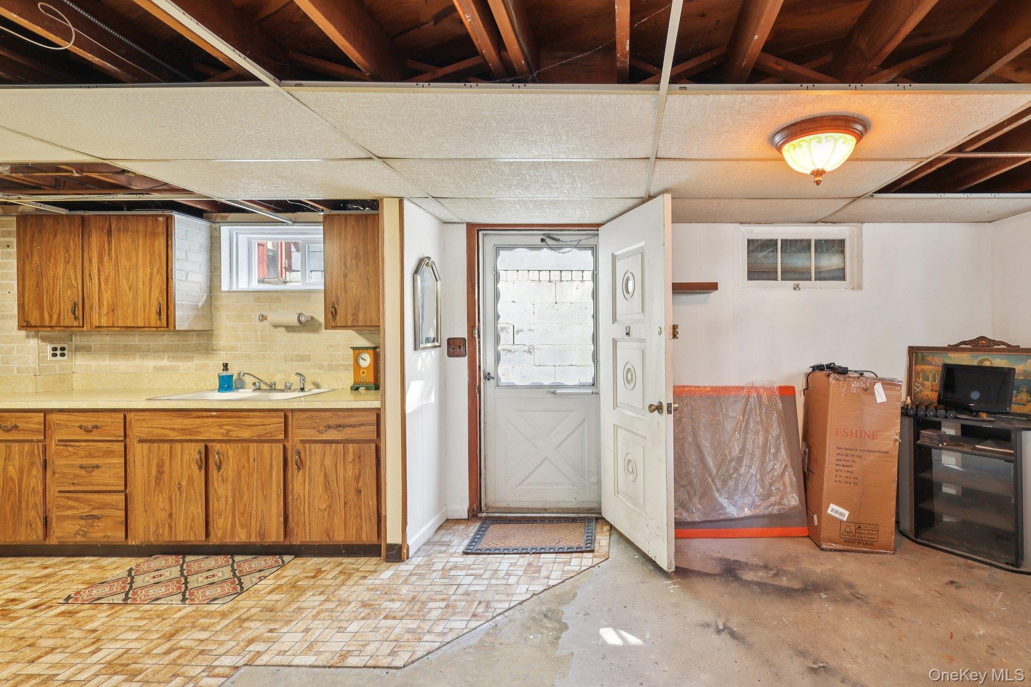 170 Melville Road, Huntington Station, NY 11746